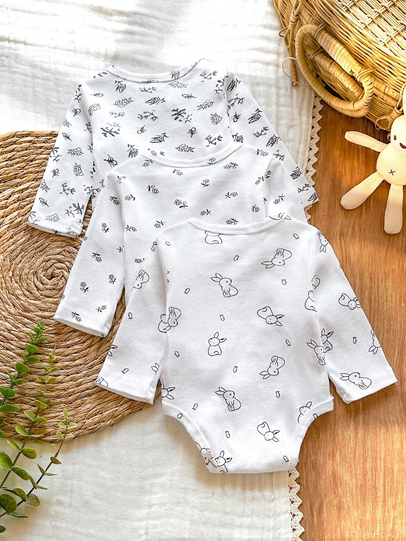 Boys Crossed-Collar All Over Print Long Sleeve Romper - Ivory