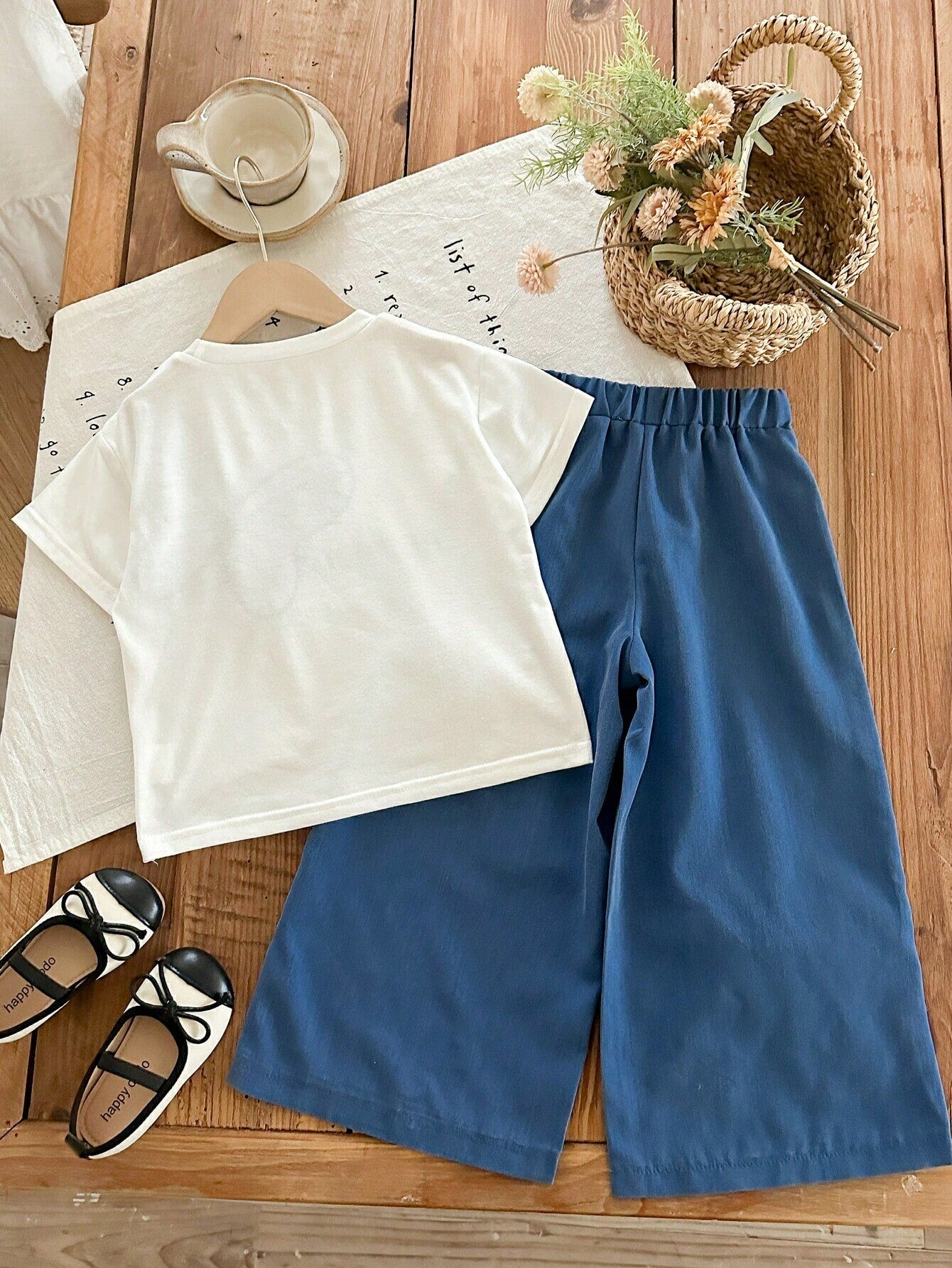 2pcs Little Girls Butterfly Appliqué Tee & Wide-Leg Pants Set - Sla...