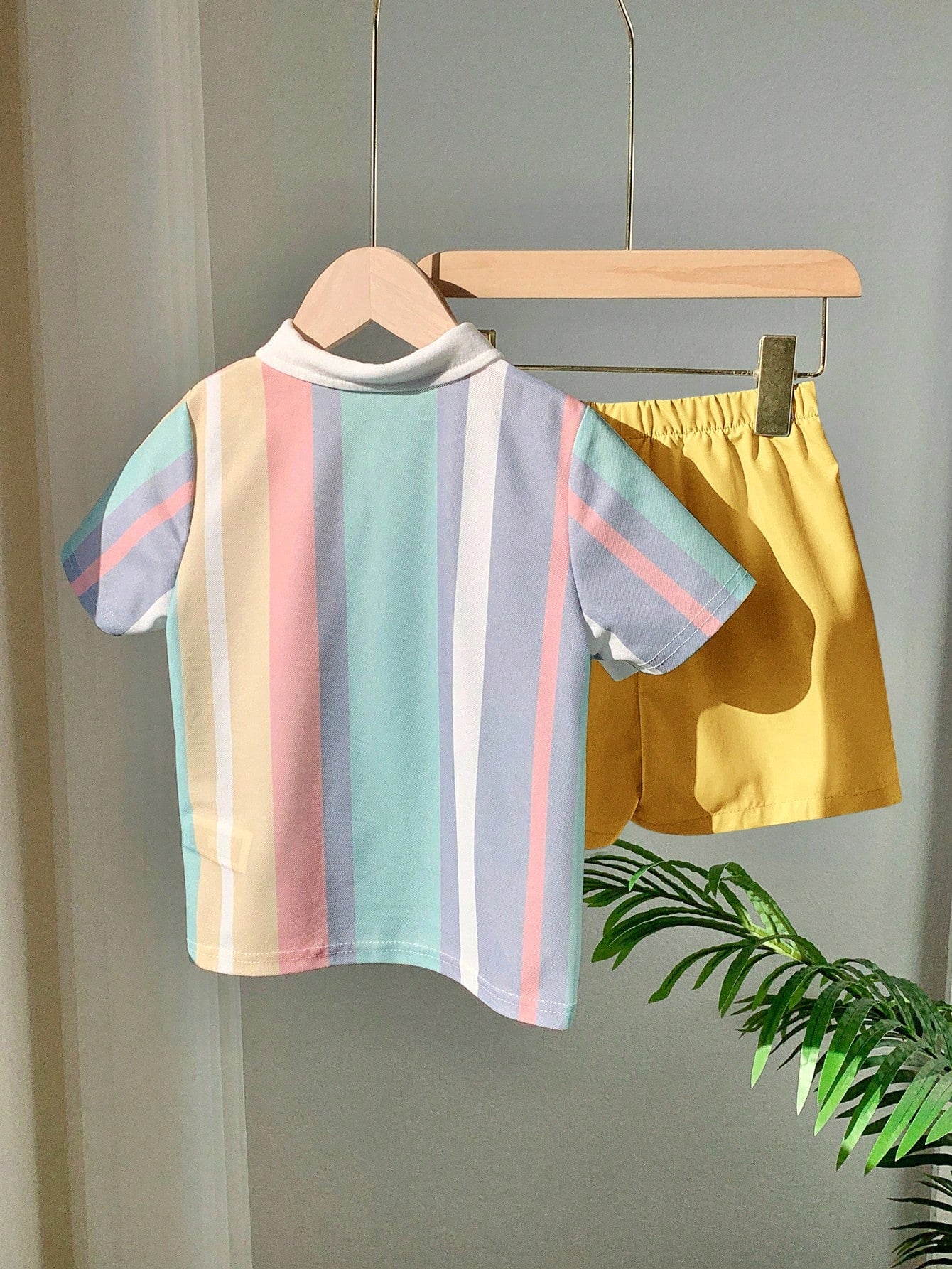 2pcs Boys Pastel Stripe Knit Polo & Shorts Set - Prismatic