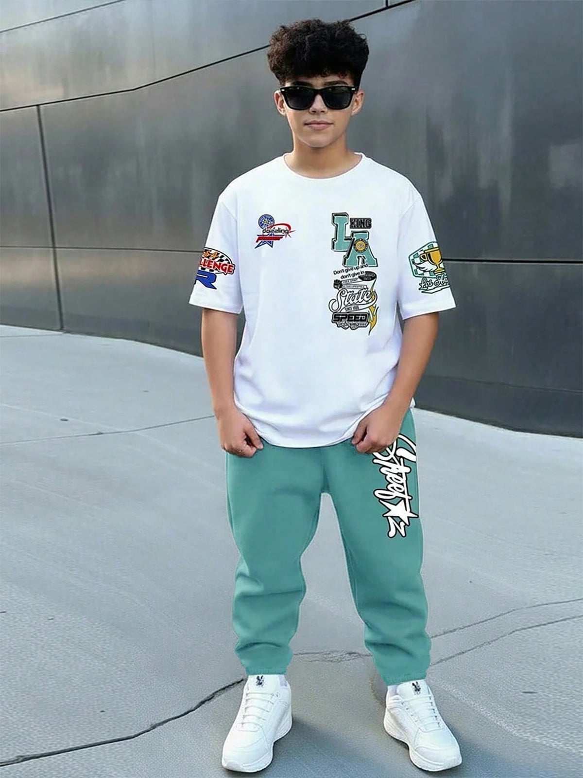 2pcs Big Boys Y2K Graffiti Print Tee & Pants Set - Ivory