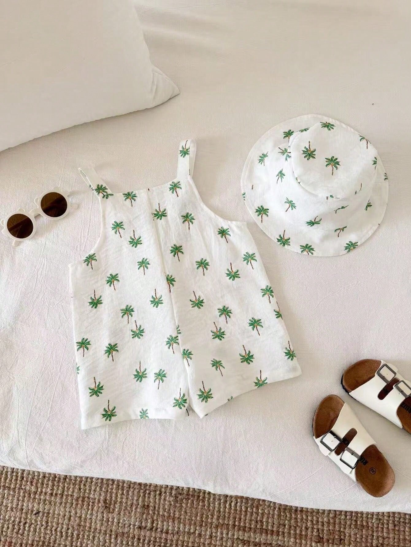 2pcs Boys Palm Print Dungaree Shorts & Bucket Hat - Ivory | 21 Cent...