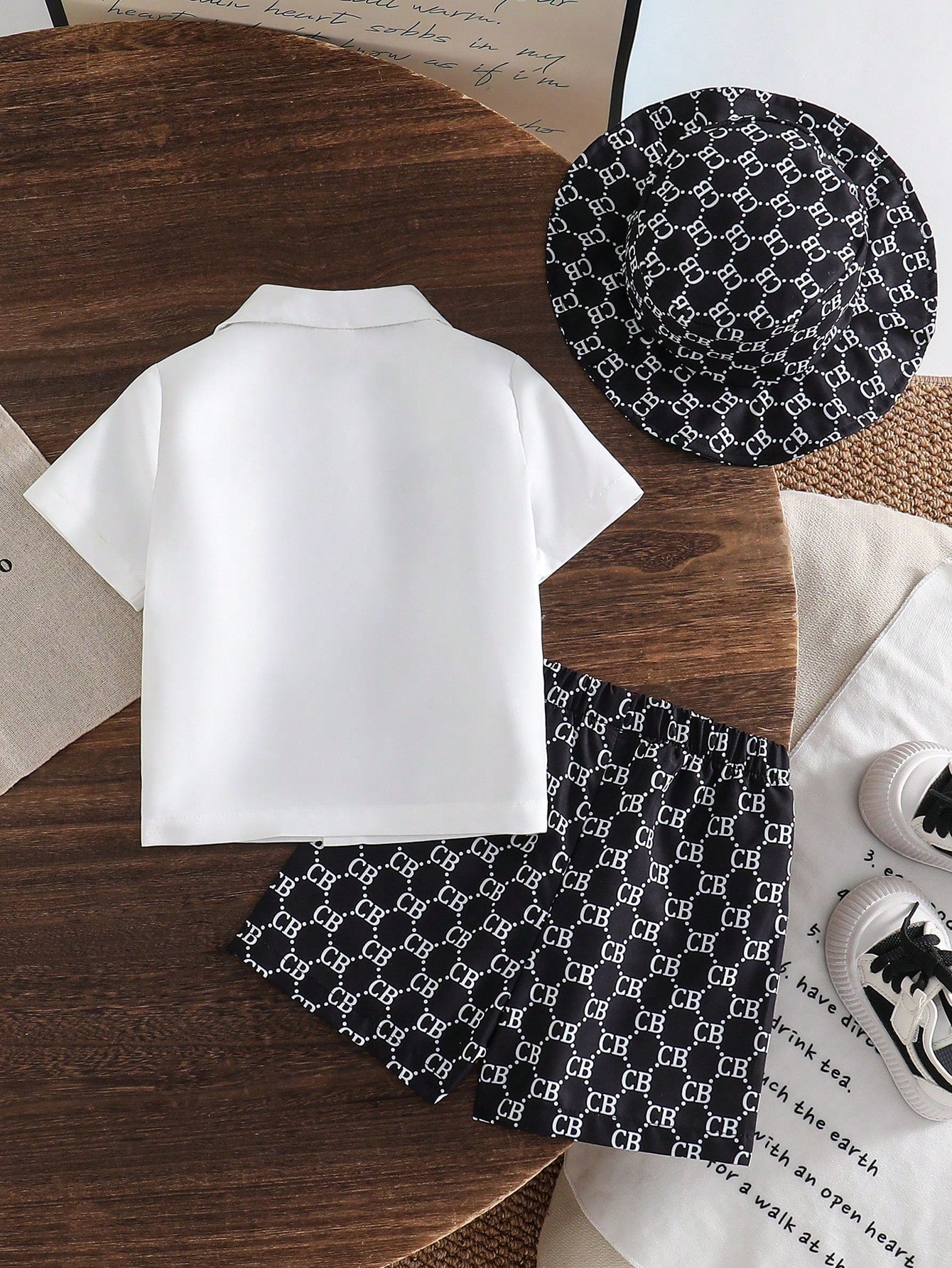 Little Boys Monogram Print Collar Shirt & Shorts Set - Ivory