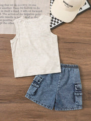 2pcs Little Boys Slogan Muscle Tee & Cargo Denim Shorts - Ecru