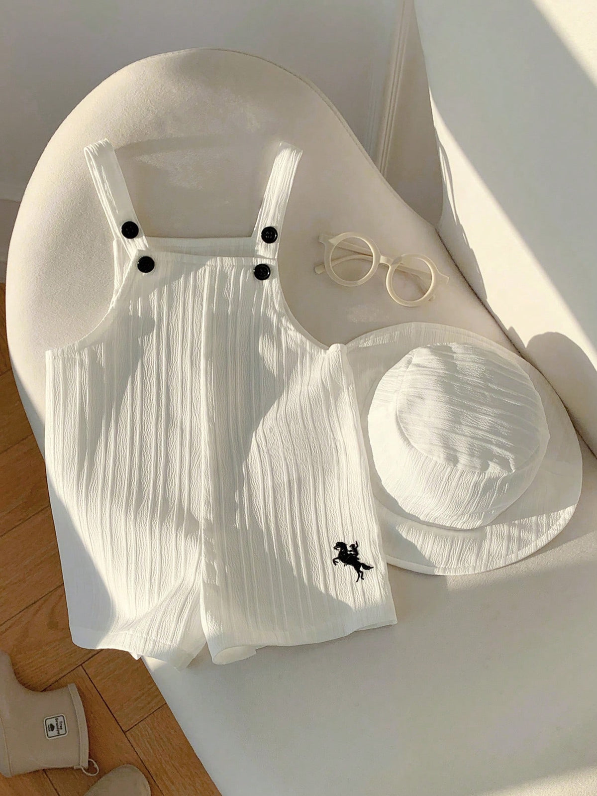 Boys Linen-Texture Bib Romper & Bucket Hat Set - Ivory