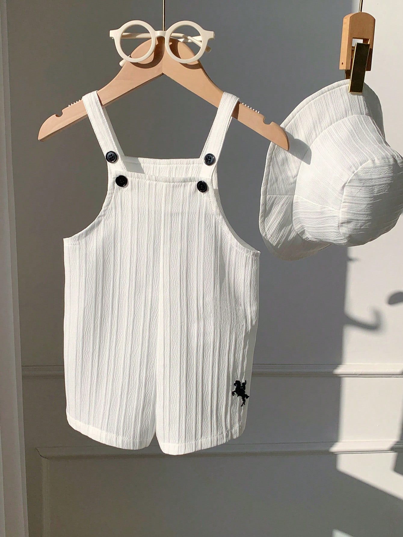 Boys Linen-Texture Bib Romper & Bucket Hat Set - Ivory