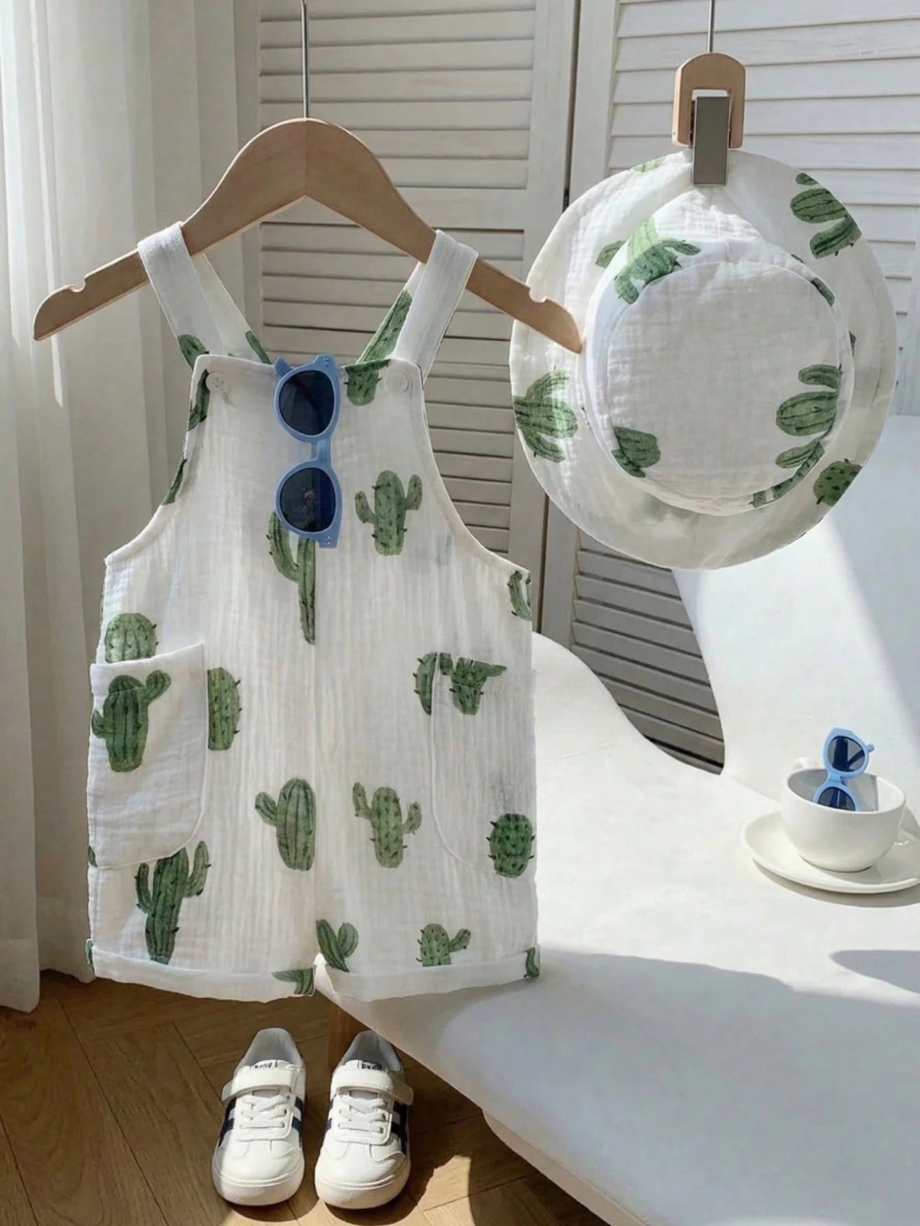 2pcs Boys Cactus Print Muslin Dungaree & Bucket Hat Set - Ivory | 2...