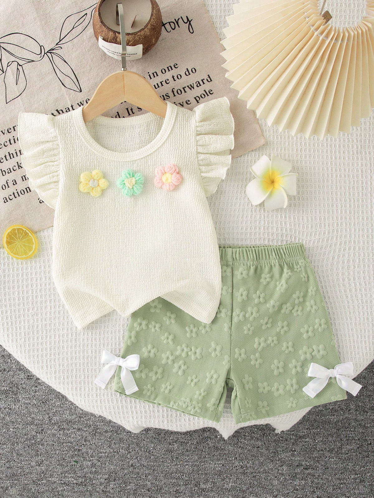 Girls 3D Floral Ruffle Sleeve Top & Shorts Set - Ivory