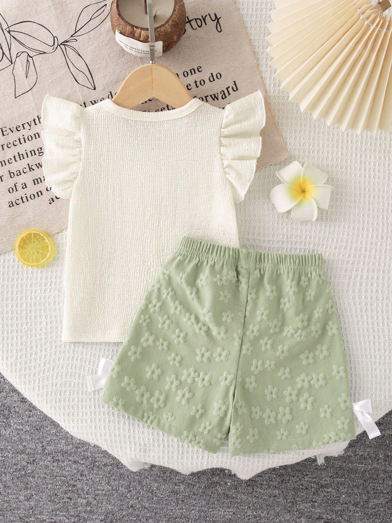 Girls 3D Floral Ruffle Sleeve Top & Shorts Set - Ivory