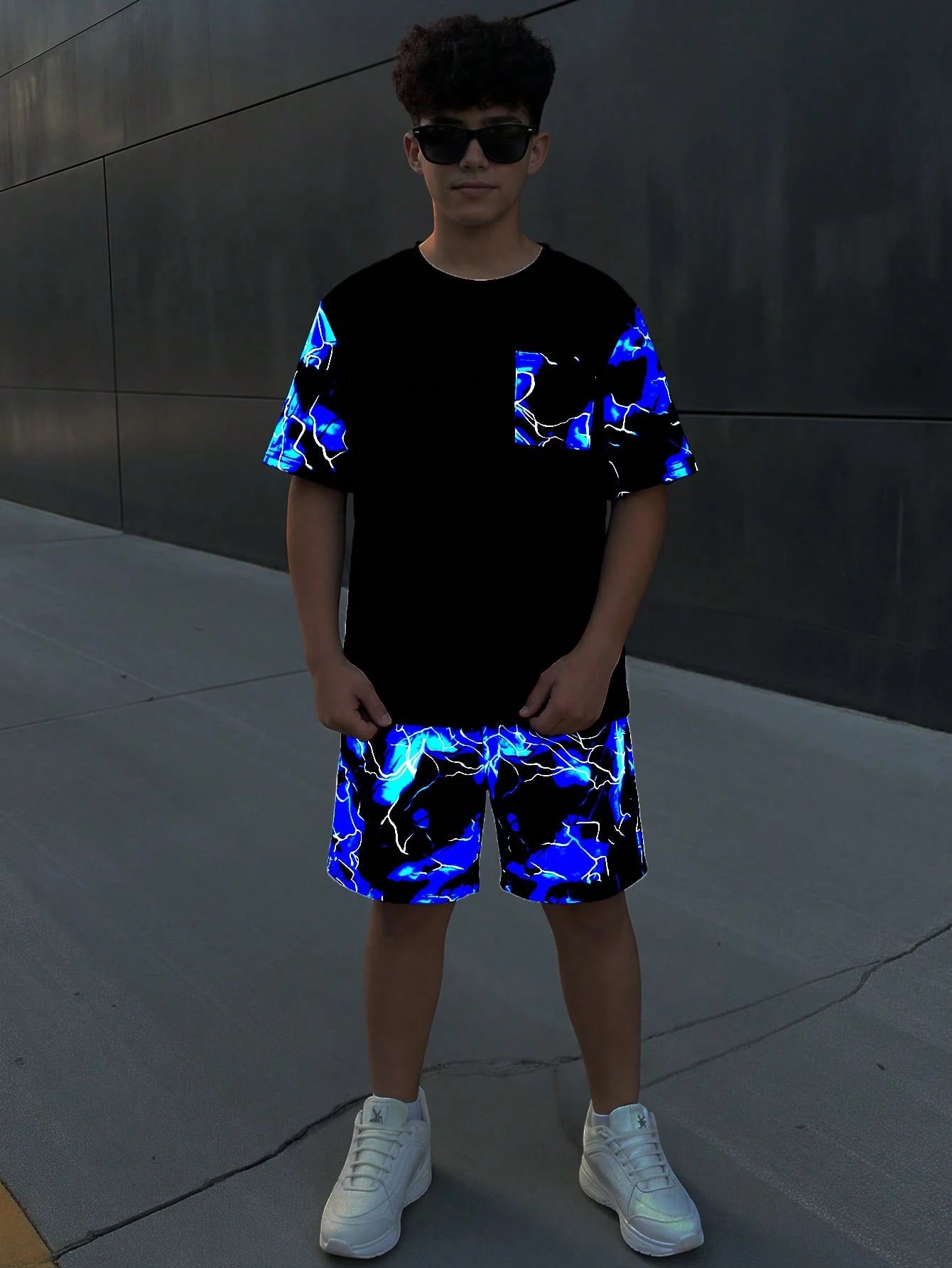 2pcs Big Boys Glow-In-The-Dark Tracksuit Set - Midnight Black