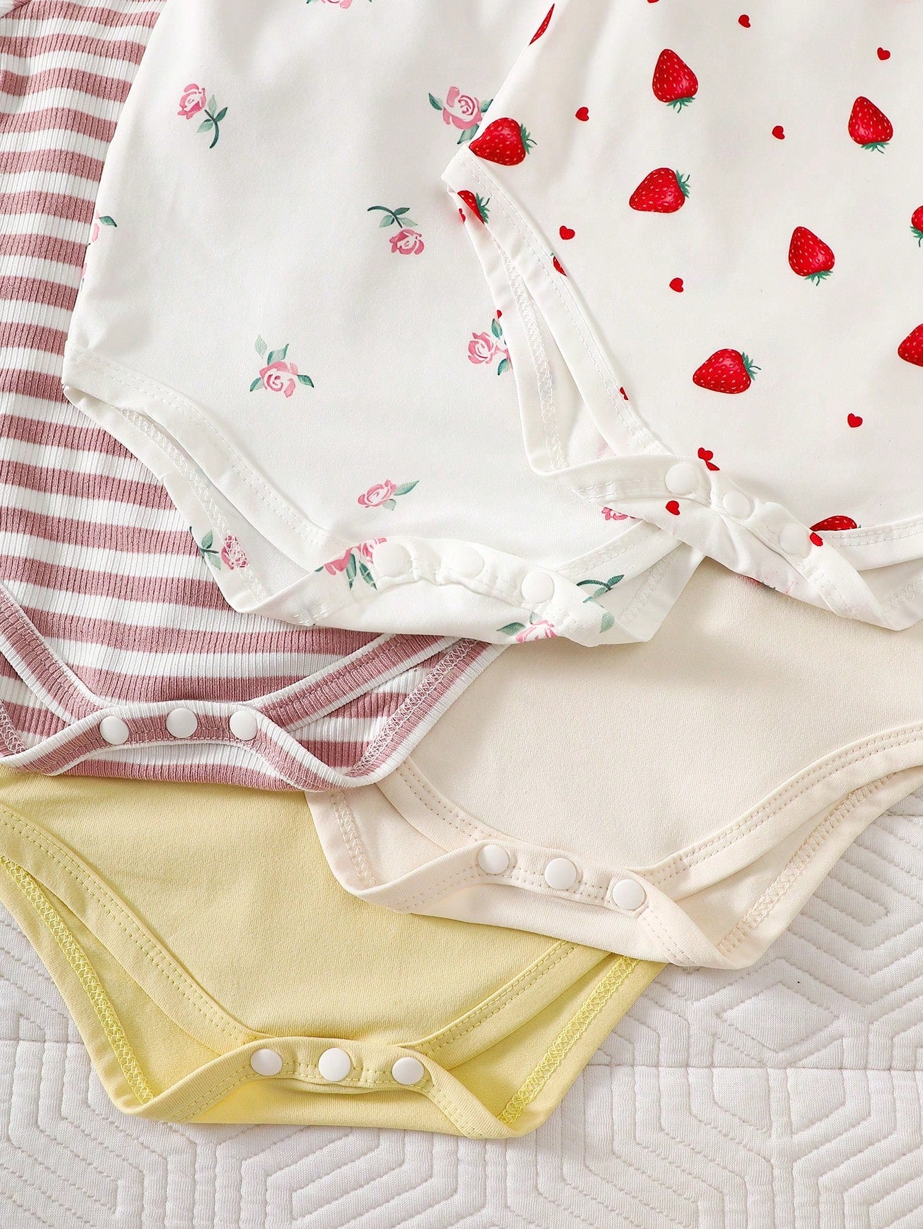 5pcs Baby Girls Strawberry Floral Bodysuit Pants & Hat Set - Ivory ...