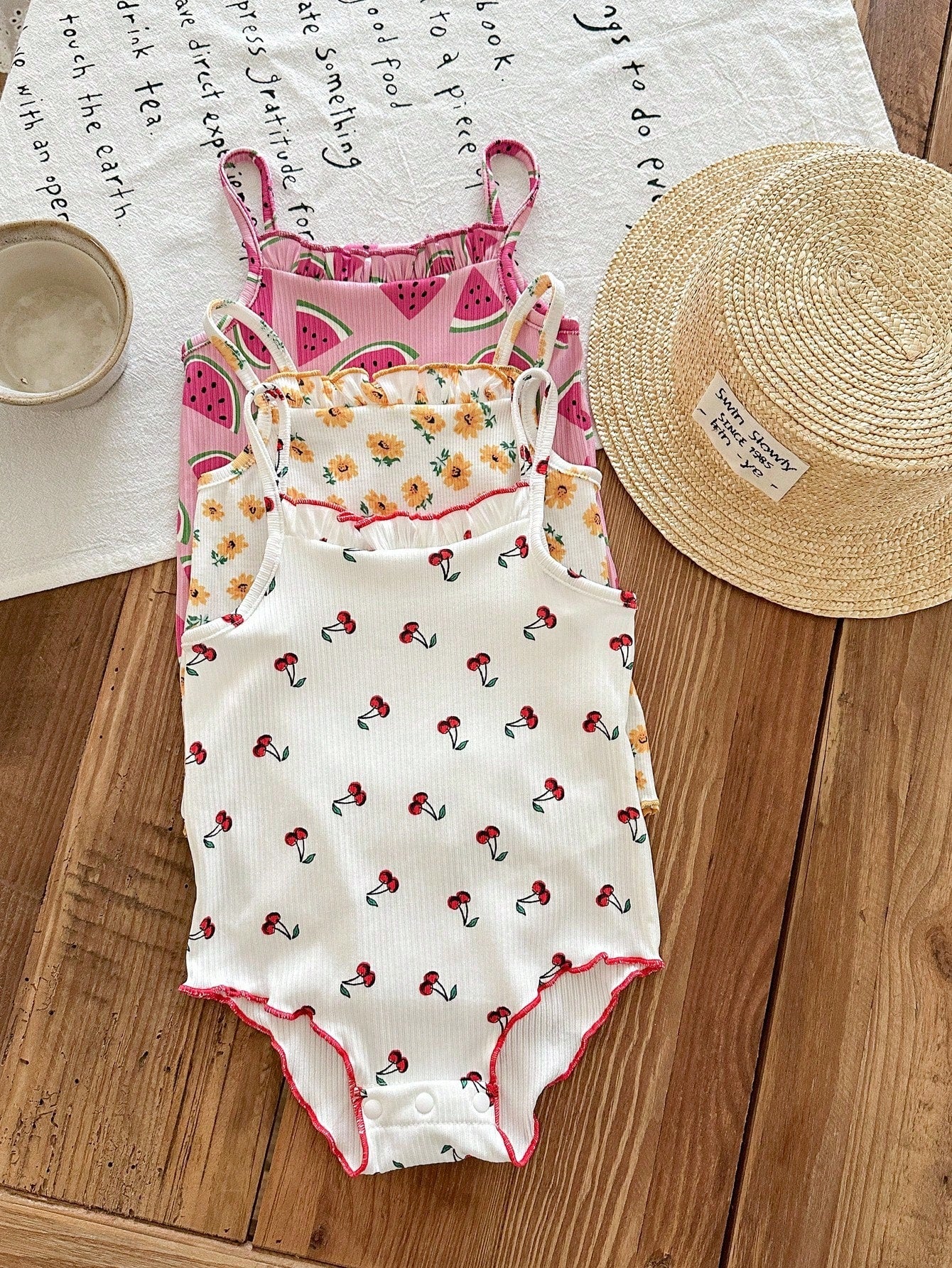 3pcs Girls Fruit Print Frill Neck Spaghetti Strap Bodysuit - Ivory ...