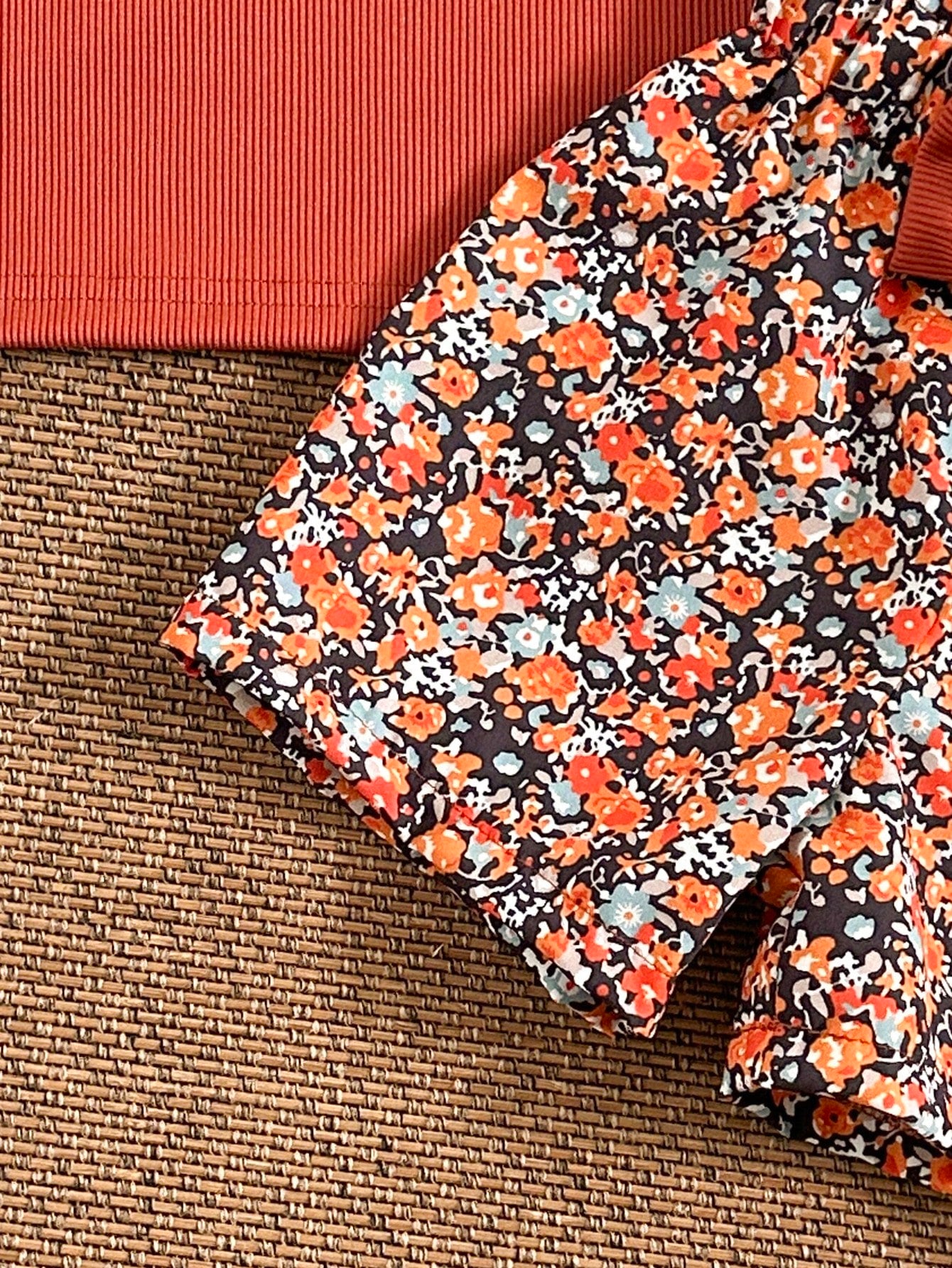 2pcs Girls Bow Ruffle Ribbed Top & Floral Shorts Set - Terracotta |...