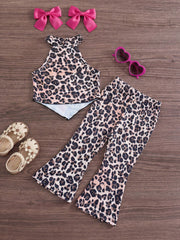 2pcs Girls Lily Print Leopard Halter Top & Flare Pants Set - Latte ...