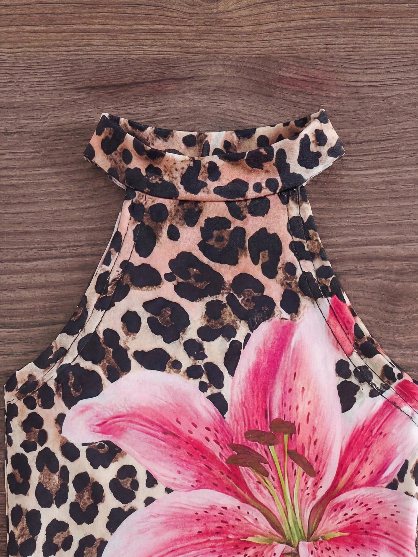 2pcs Girls Lily Print Leopard Halter Top & Flare Pants Set - Latte ...