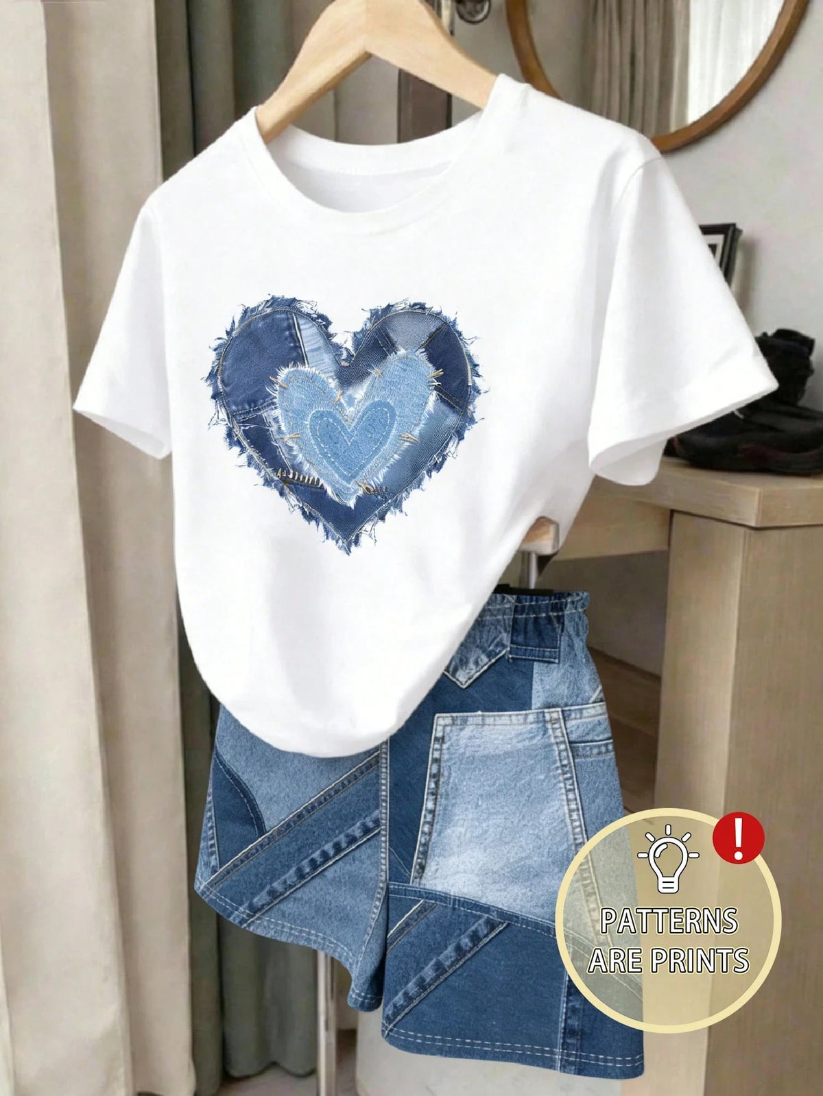 2pcs Big Girls Patchwork Heart Print Tee & Denim Shorts Set - Ivory...