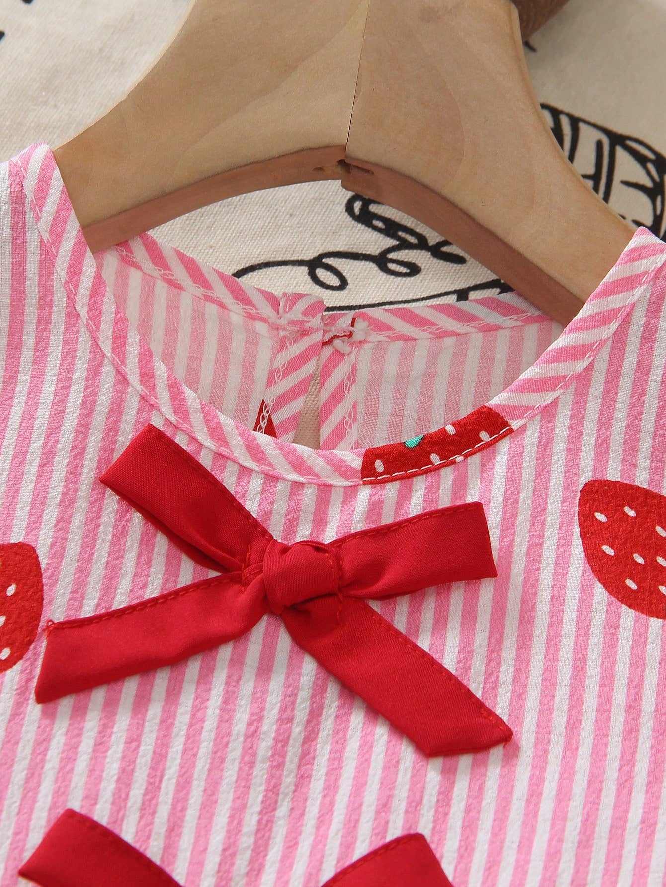 2pcs Girls Strawberry Print Ruffle Peplum Top & Wide-Leg Pants - Blush
