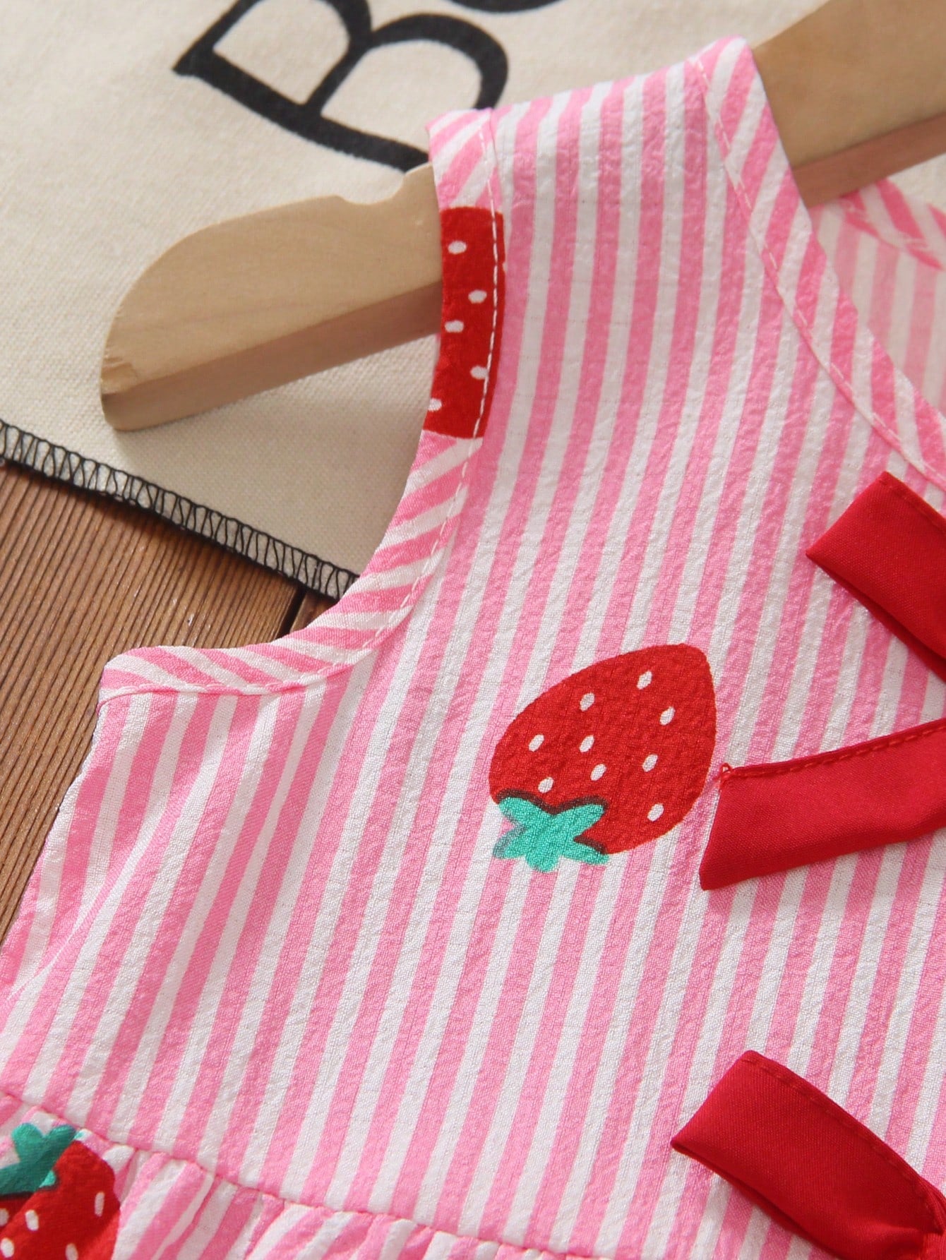 2pcs Girls Strawberry Print Ruffle Peplum Top & Wide-Leg Pants - Blush