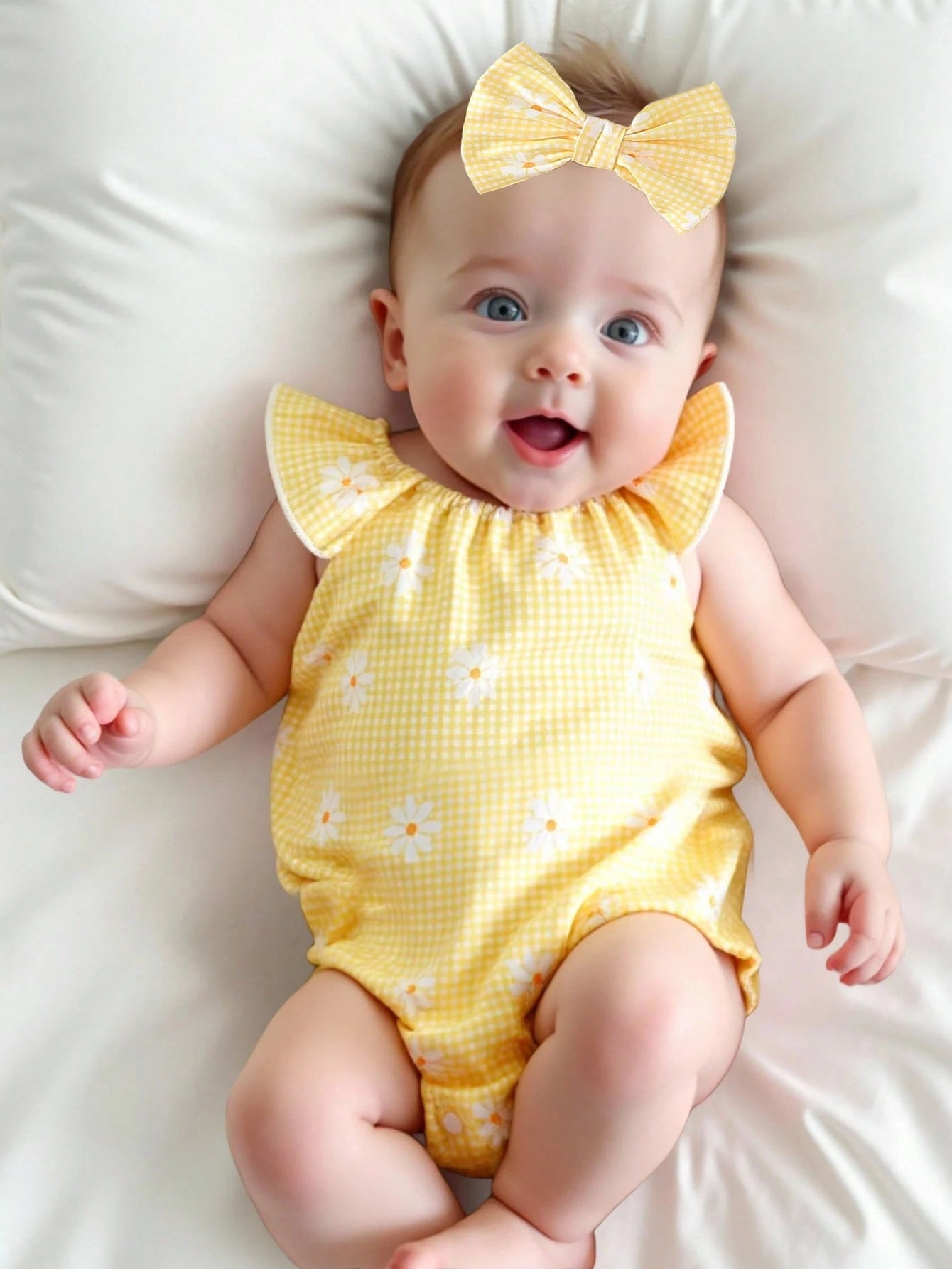 Girls Daisy Gingham Flutter Sleeve Romper Set - Buttercup