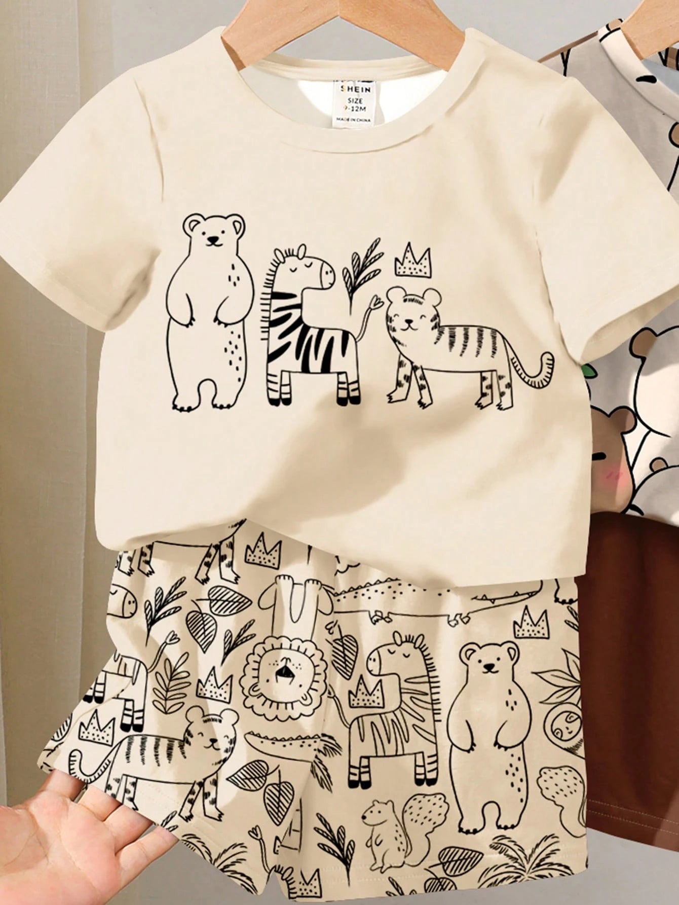 2pcs Boys Jungle Animal Print Tee & Shorts Set - Ecru