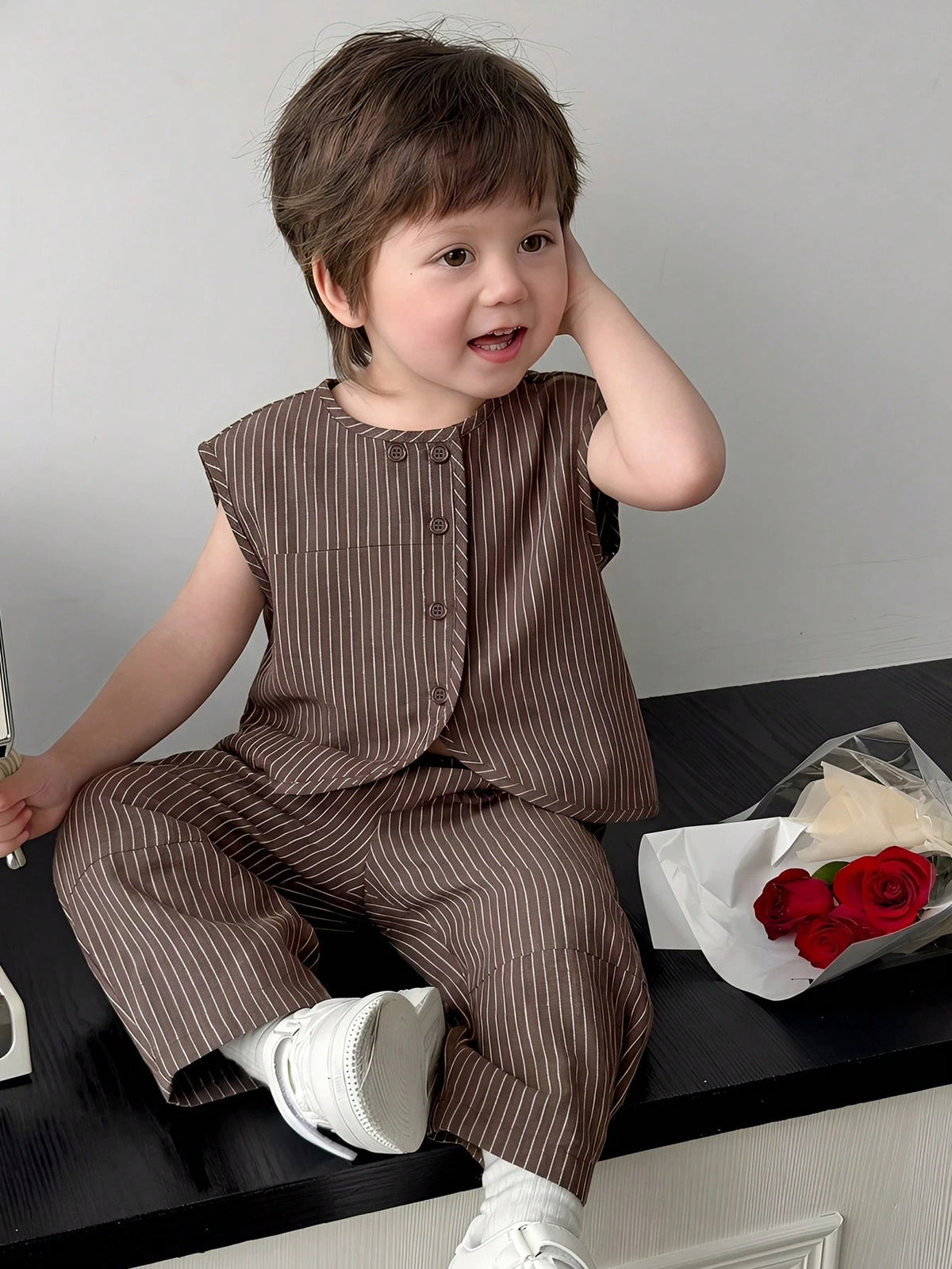 2pcs Boys Pinstripe Sleeveless Vest & Wide-Leg Trousers Set - Wenge...