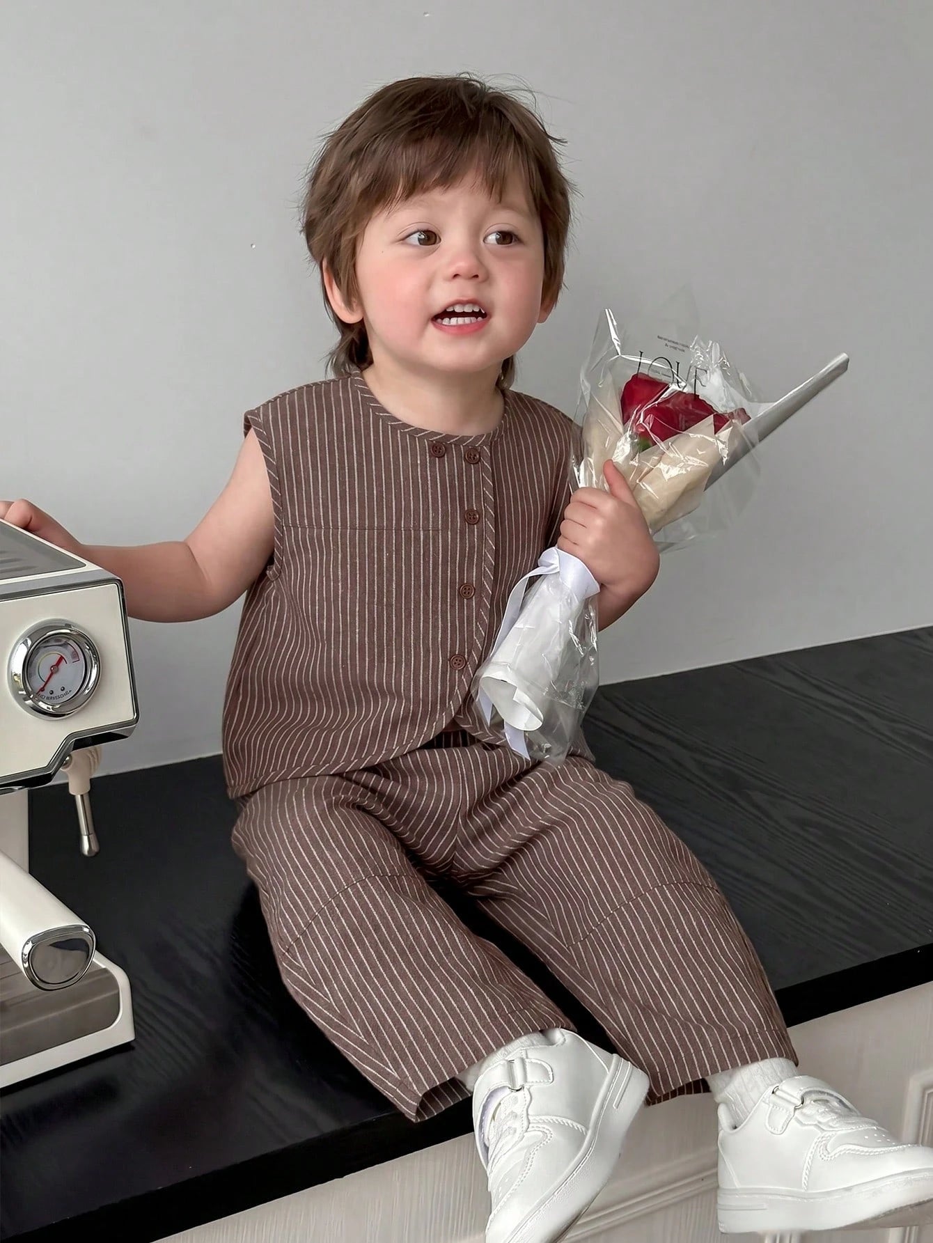 2pcs Boys Pinstripe Sleeveless Vest & Wide-Leg Trousers Set - Wenge...