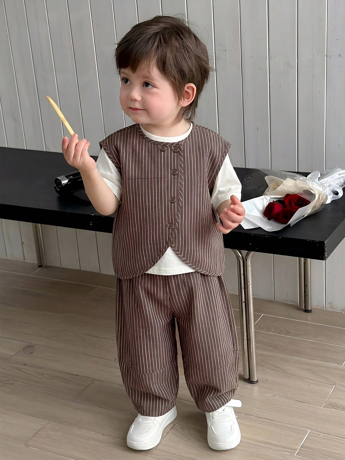 2pcs Boys Pinstripe Sleeveless Vest & Wide-Leg Trousers Set - Wenge...