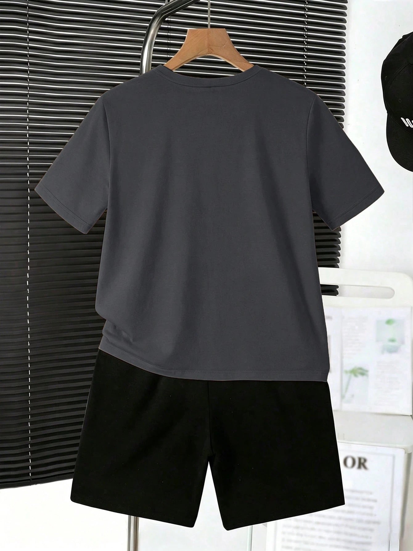 2pcs Boys Camo Baseball Graphic Tee & Shorts Set - Graphite | 21 Ce...
