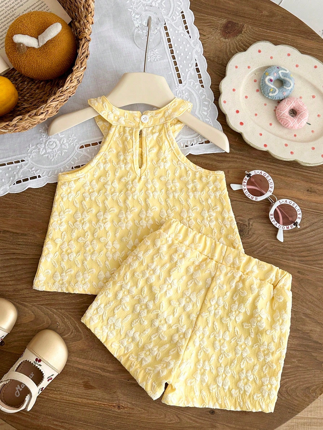 2pcs Girls Floral Jacquard Bow Halter Top & Shorts Set - Buttercup