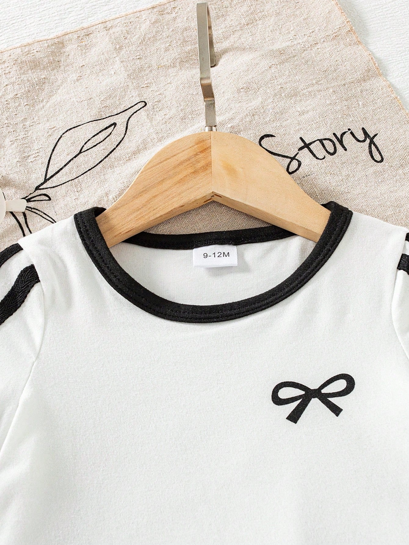Girls Bow Print Tee & Pleated Skirt Set - Ivory