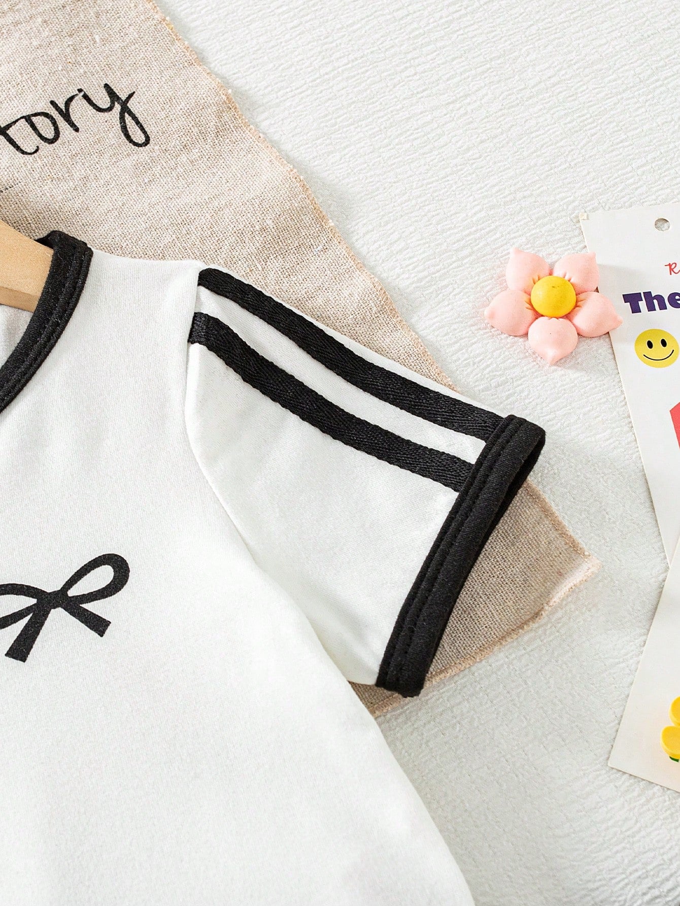 Girls Bow Print Tee & Pleated Skirt Set - Ivory