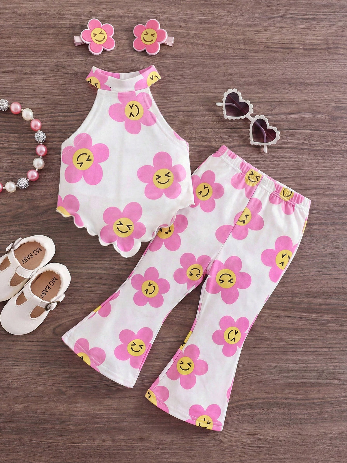 2pcs Girls Smiley Floral Halter Top & Flare Pants Set - Ivory | 21 ...