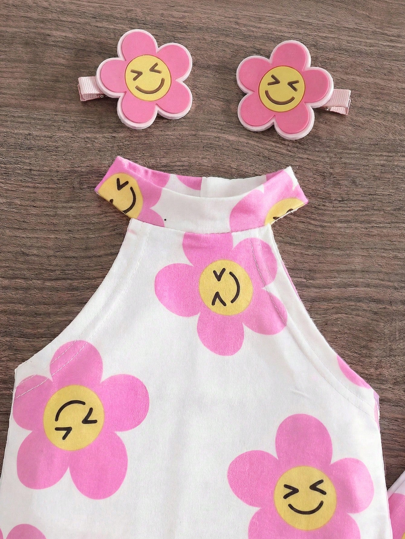 2pcs Girls Smiley Floral Halter Top & Flare Pants Set - Ivory | 21 ...