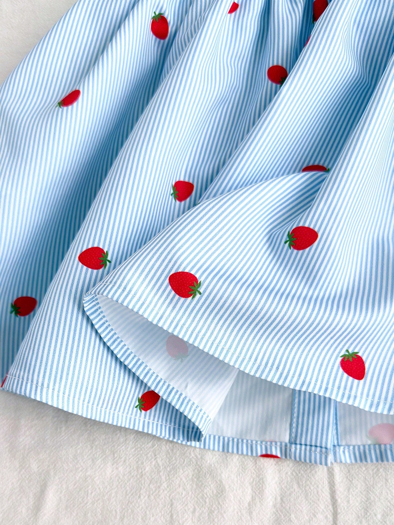 Girls Strawberry Print Ruffle Flutter Sleeve Bow Dress - Powder Blu...