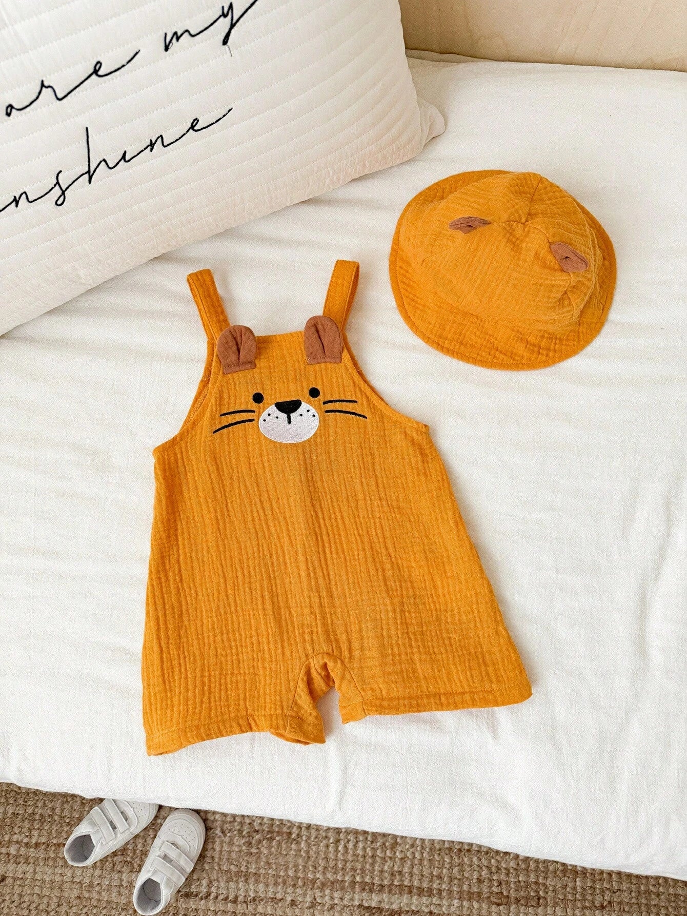 2pcs Boys Lion Appliqué Muslin Dungaree & Hat Set - Marigold | 21 C...