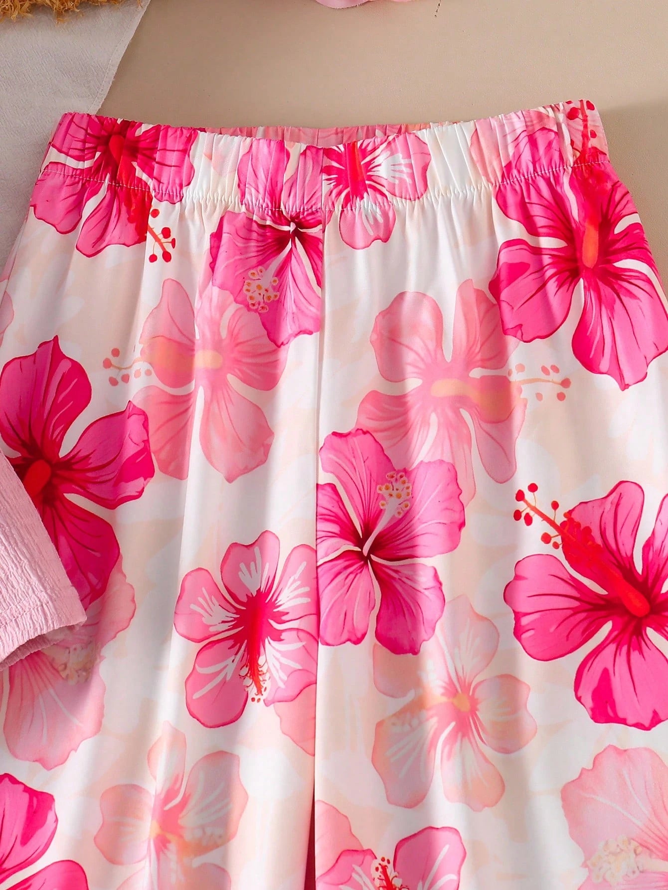 2pcs Big Girls Ruffle Top & Hibiscus Print Wide-Leg Pants Set - Blu...