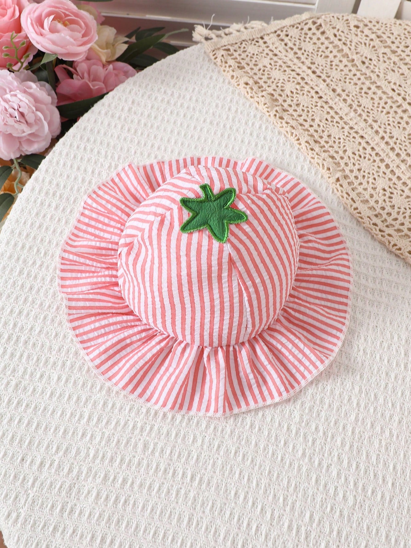 2pcs Baby Girls Watermelon Appliqué Seersucker Romper & Hat Set - B...