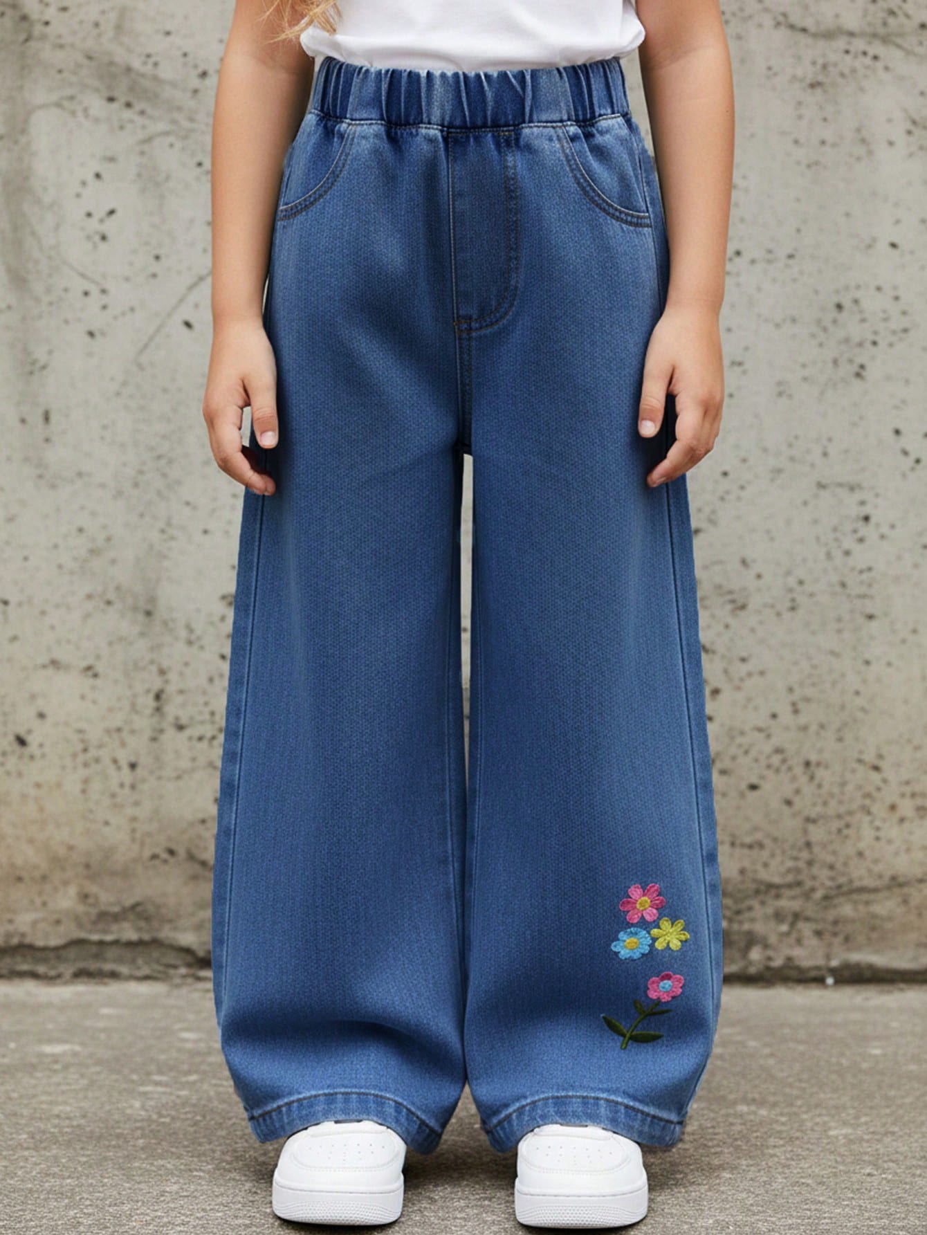 Little Girls Floral Embroidered Wide-Leg Denim Jeans - Cobalt | 21 ...