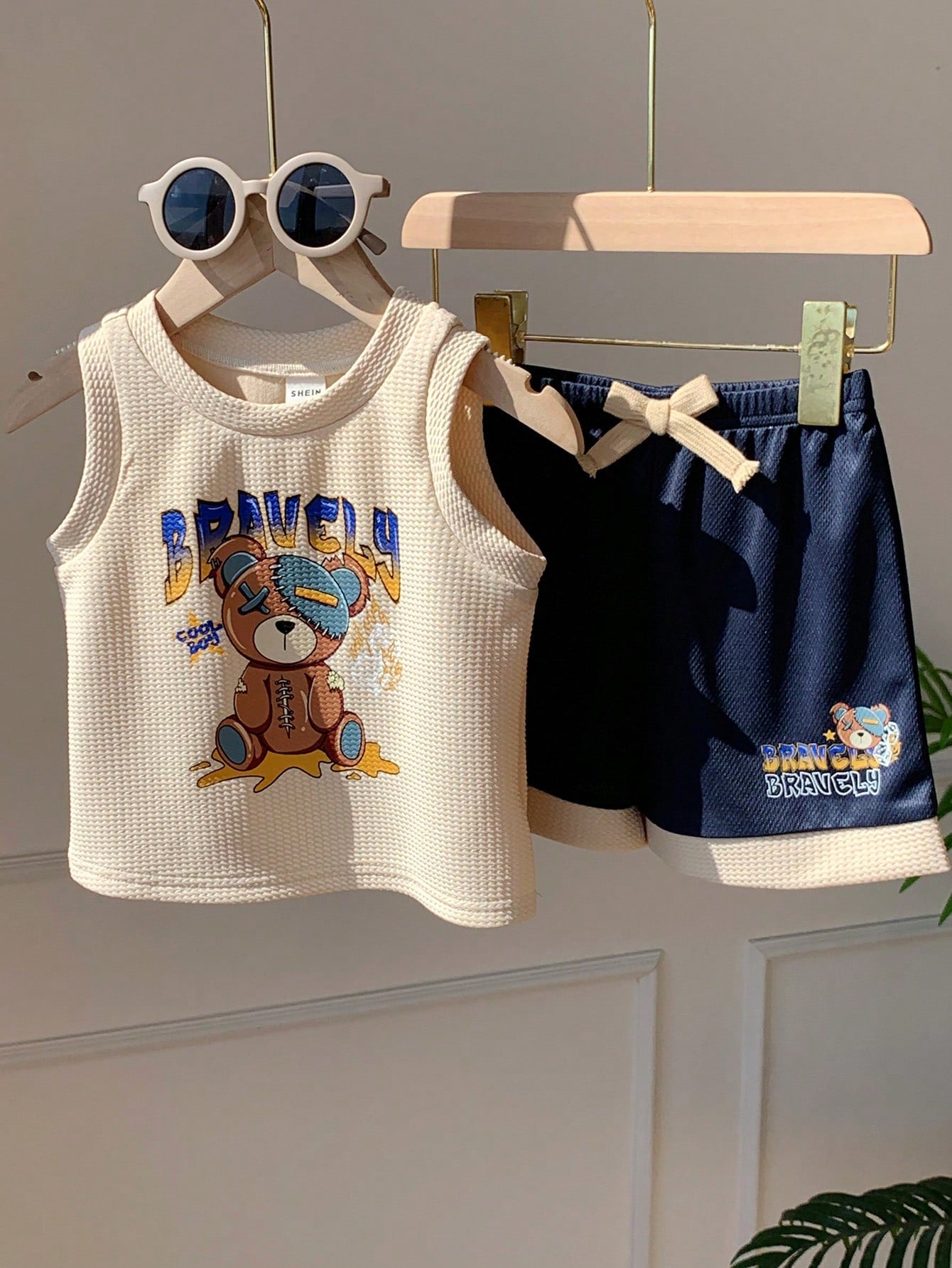 2pcs Boys Bravely Bear Graphic Tank Top & Shorts Set - Ecru | 21 Ce...