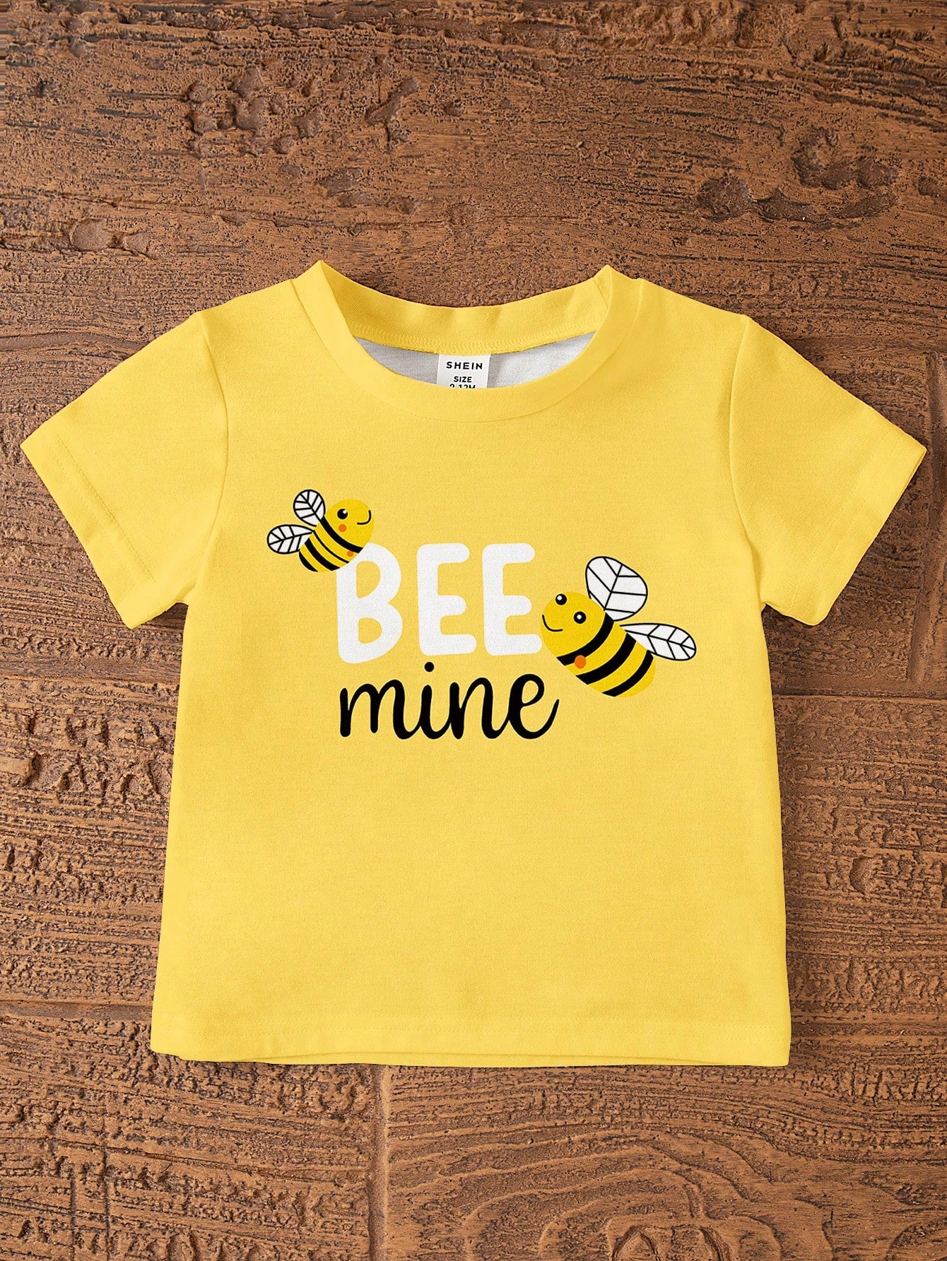 2pcs Girls Bee Graphic Tee & Allover Print Shorts Set - Buttercup