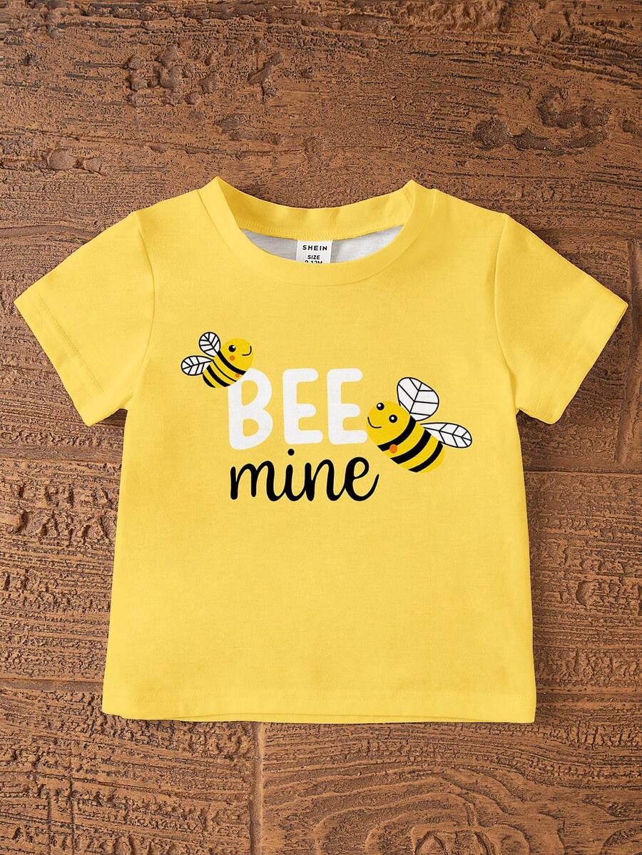 2pcs Girls Bee Graphic Tee & Allover Print Shorts Set - Buttercup