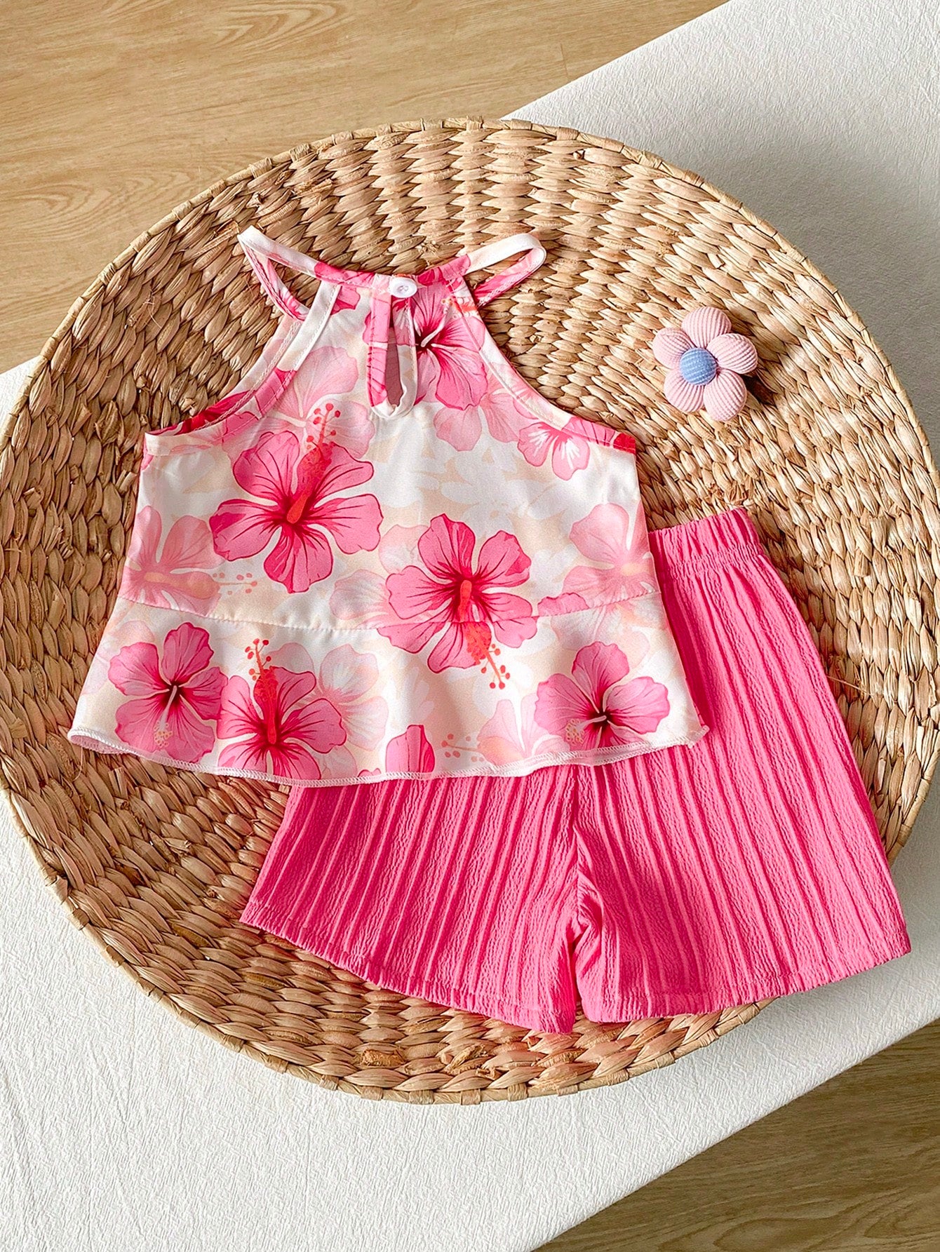 2pcs Girls Hibiscus Print Halter Top & Shorts Set - Isabelline