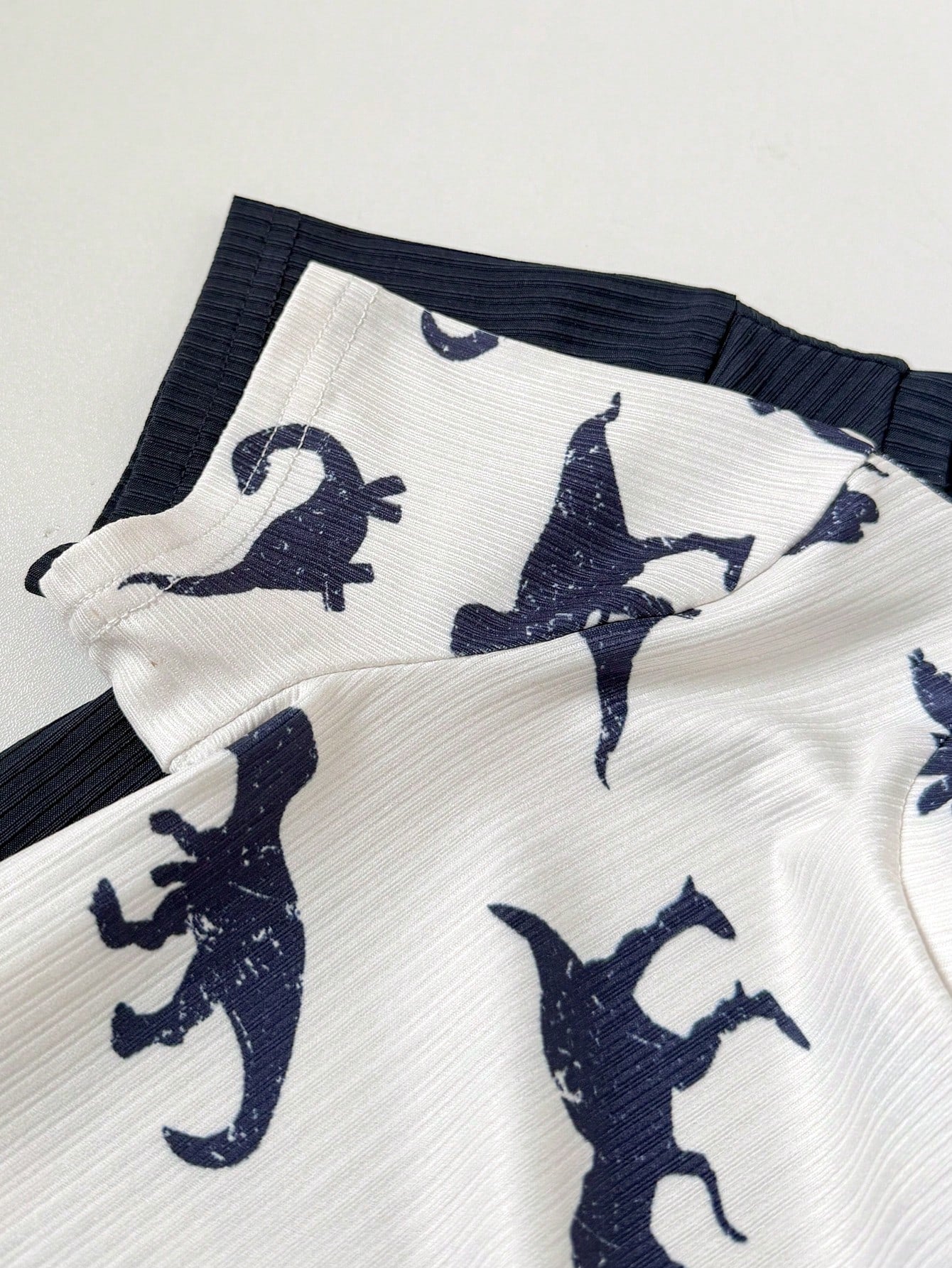4pcs Boys Dinosaur Print Knit T-Shirt & Shorts Set - Ivory