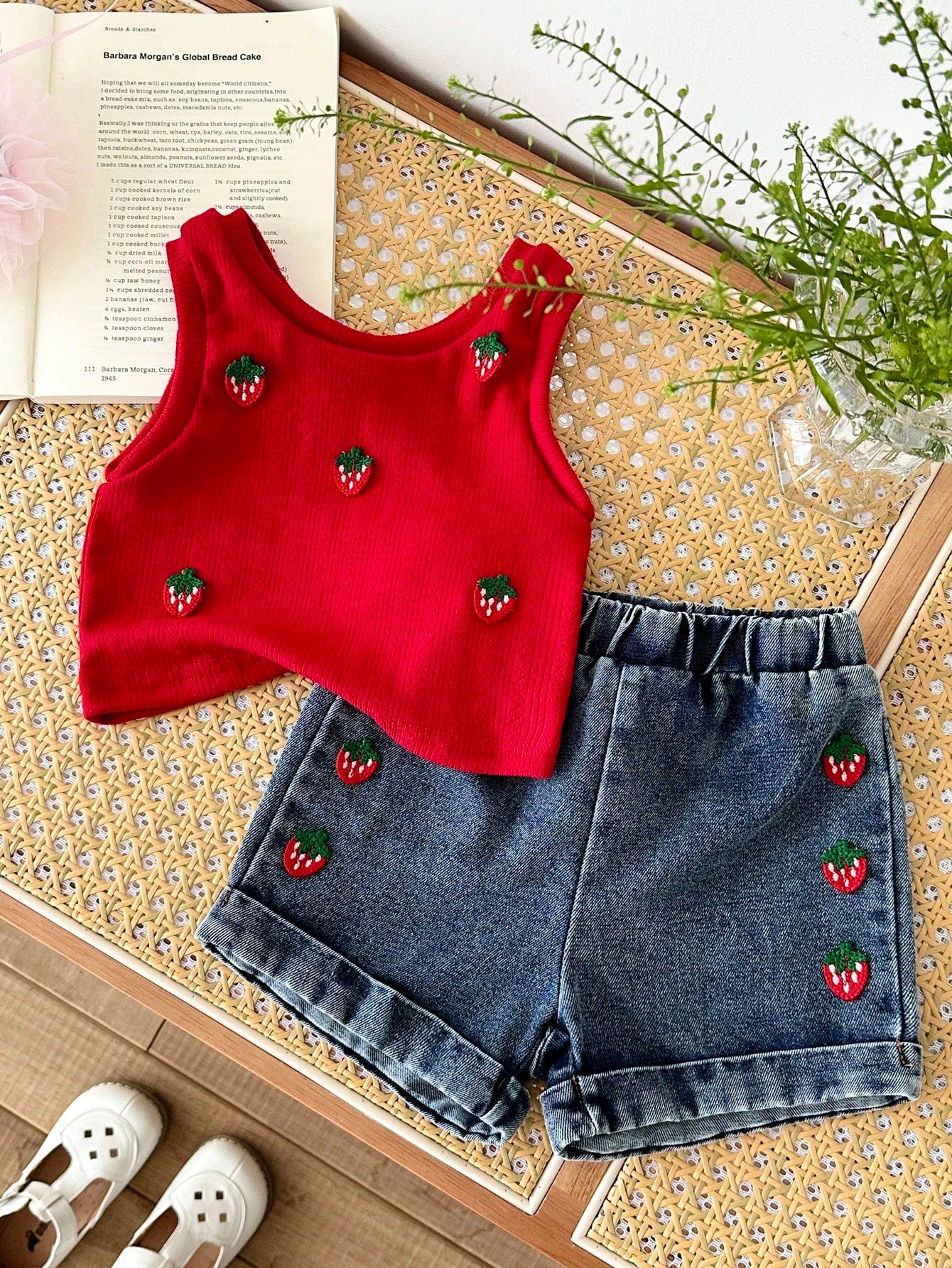 2pcs Girls Strawberry Embroidered Ribbed Tank & Denim Shorts Set - ...