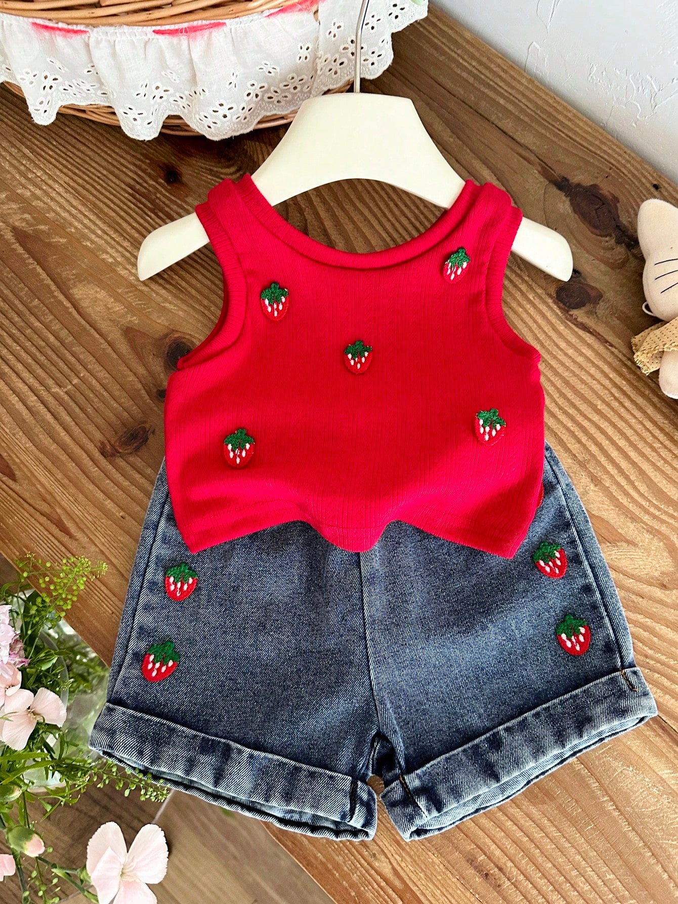 2pcs Girls Strawberry Embroidered Ribbed Tank & Denim Shorts Set - ...