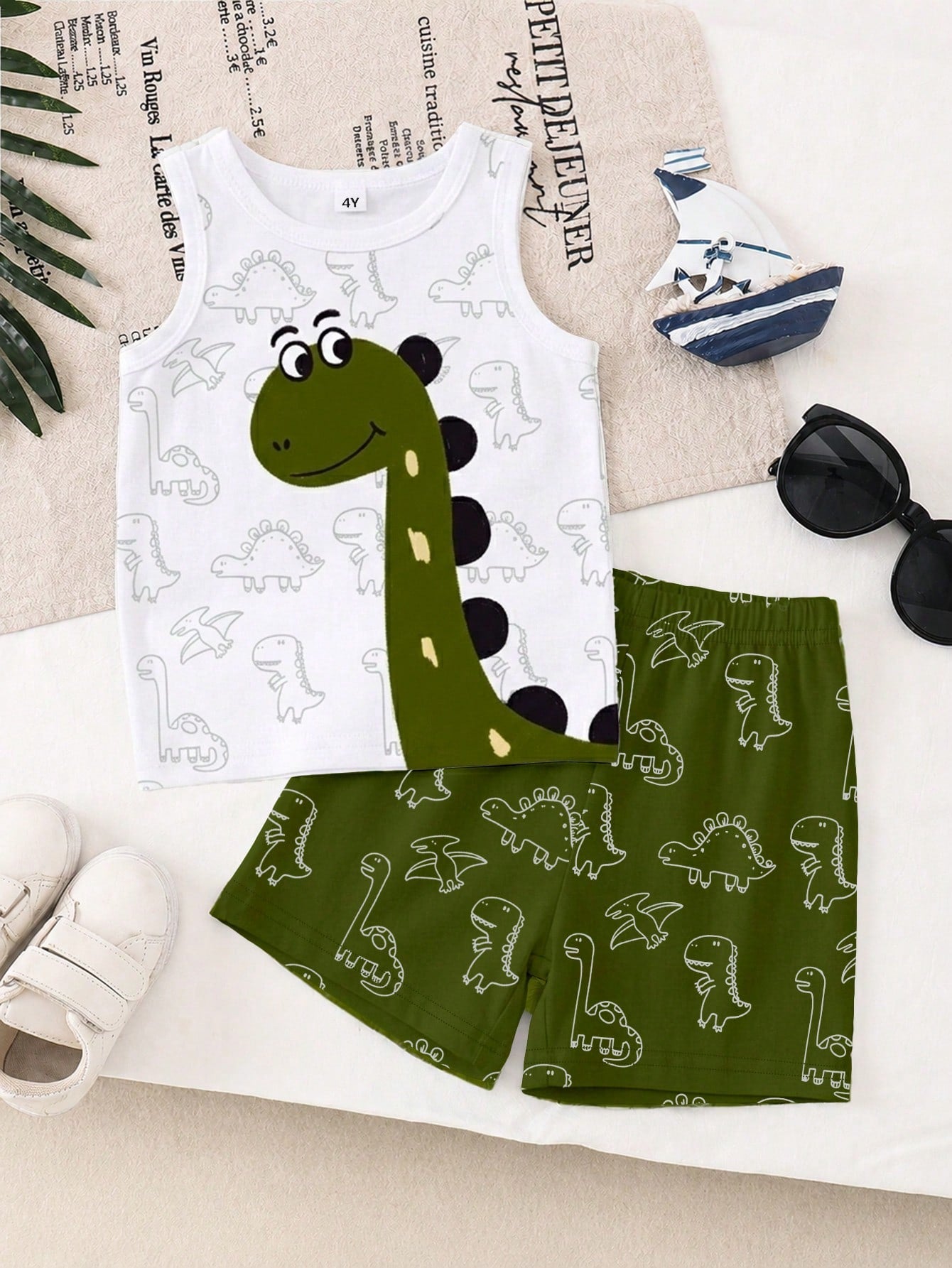 2pcs Boys Dinosaur Print Tank Top & Shorts Set - Ivory
