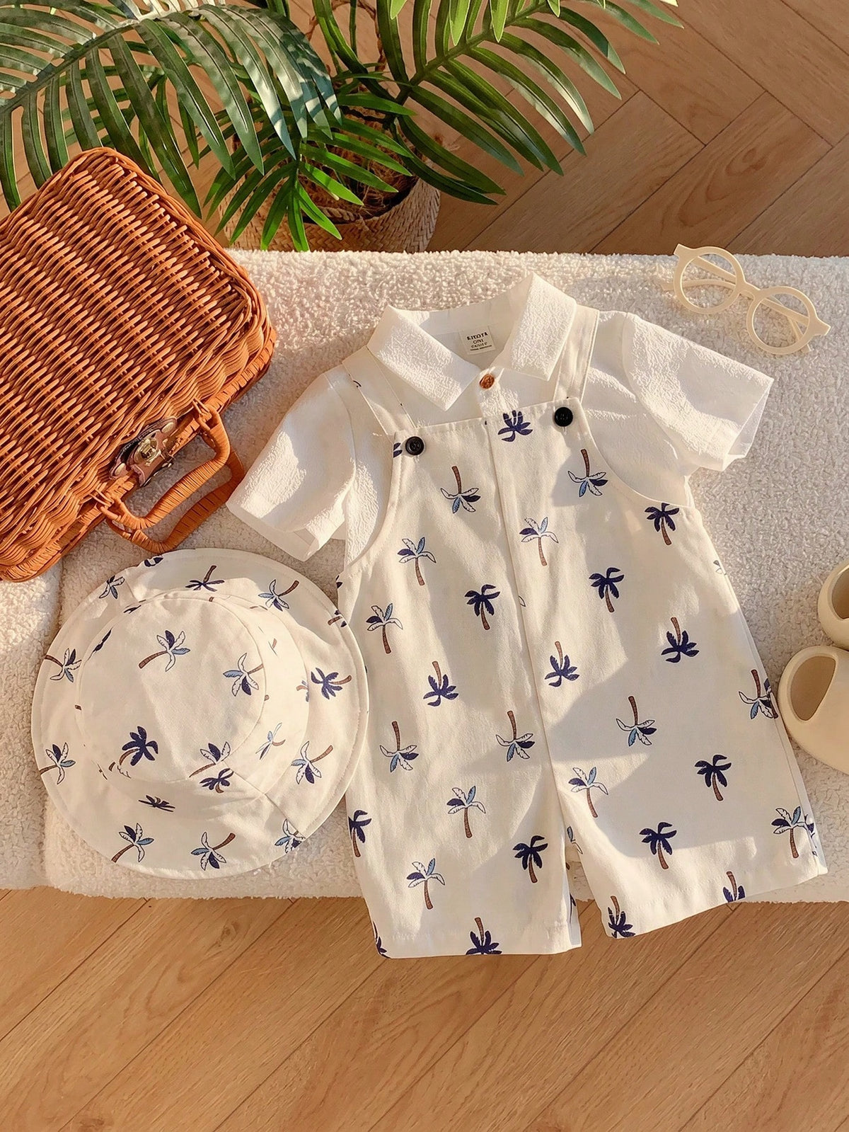 2pcs Boys Palm Print Dungaree Shorts & Bucket Hat Set - Ivory | 21 ...