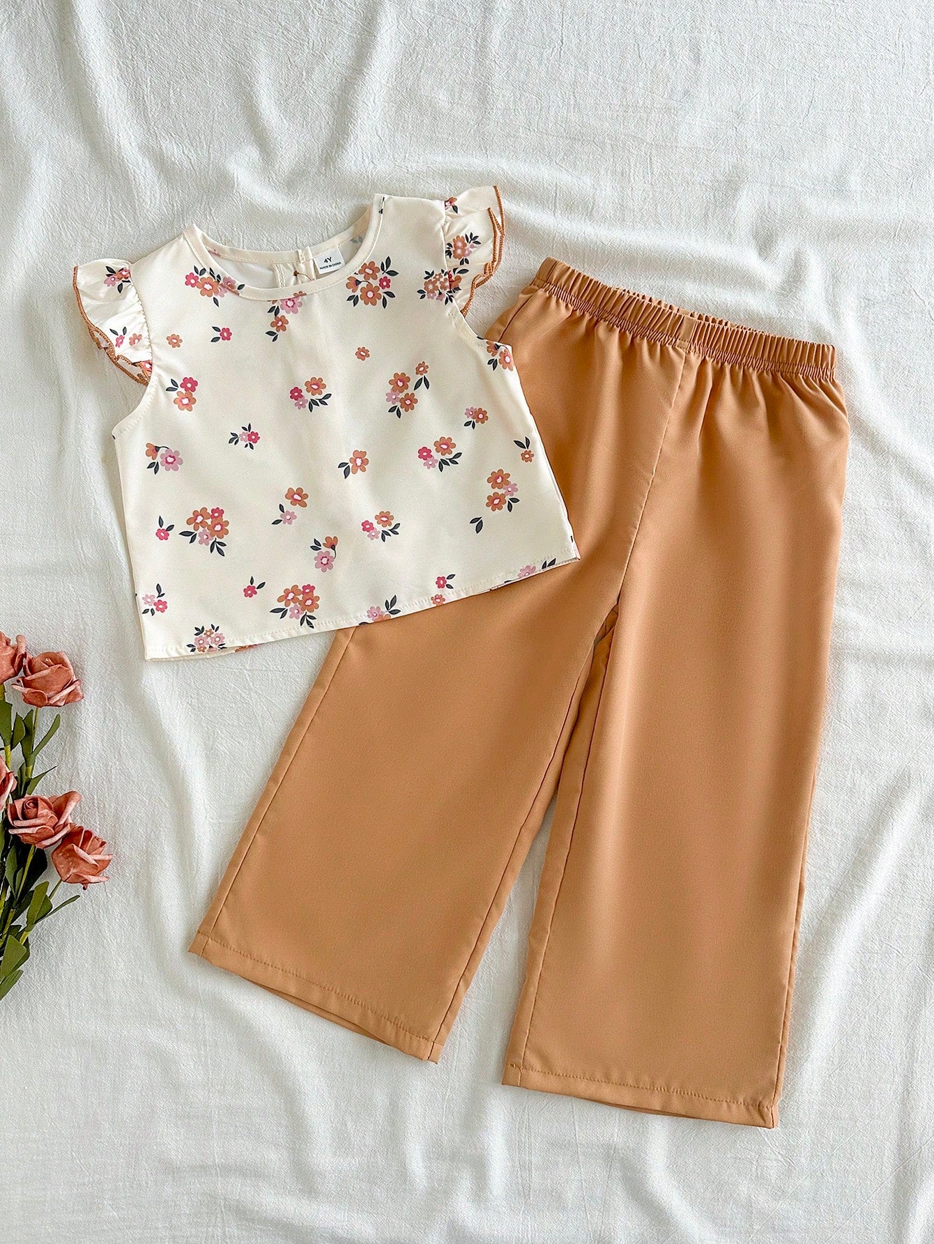 2pcs Little Girls Ditsy Floral Ruffle Top & Wide-Leg Pants Set - Iv...