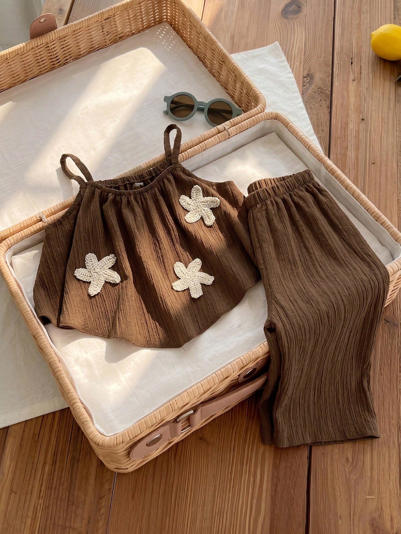 2pcs Girls Crochet Flower Cami Top & Wide-Leg Pants Set - Wenge | 2...