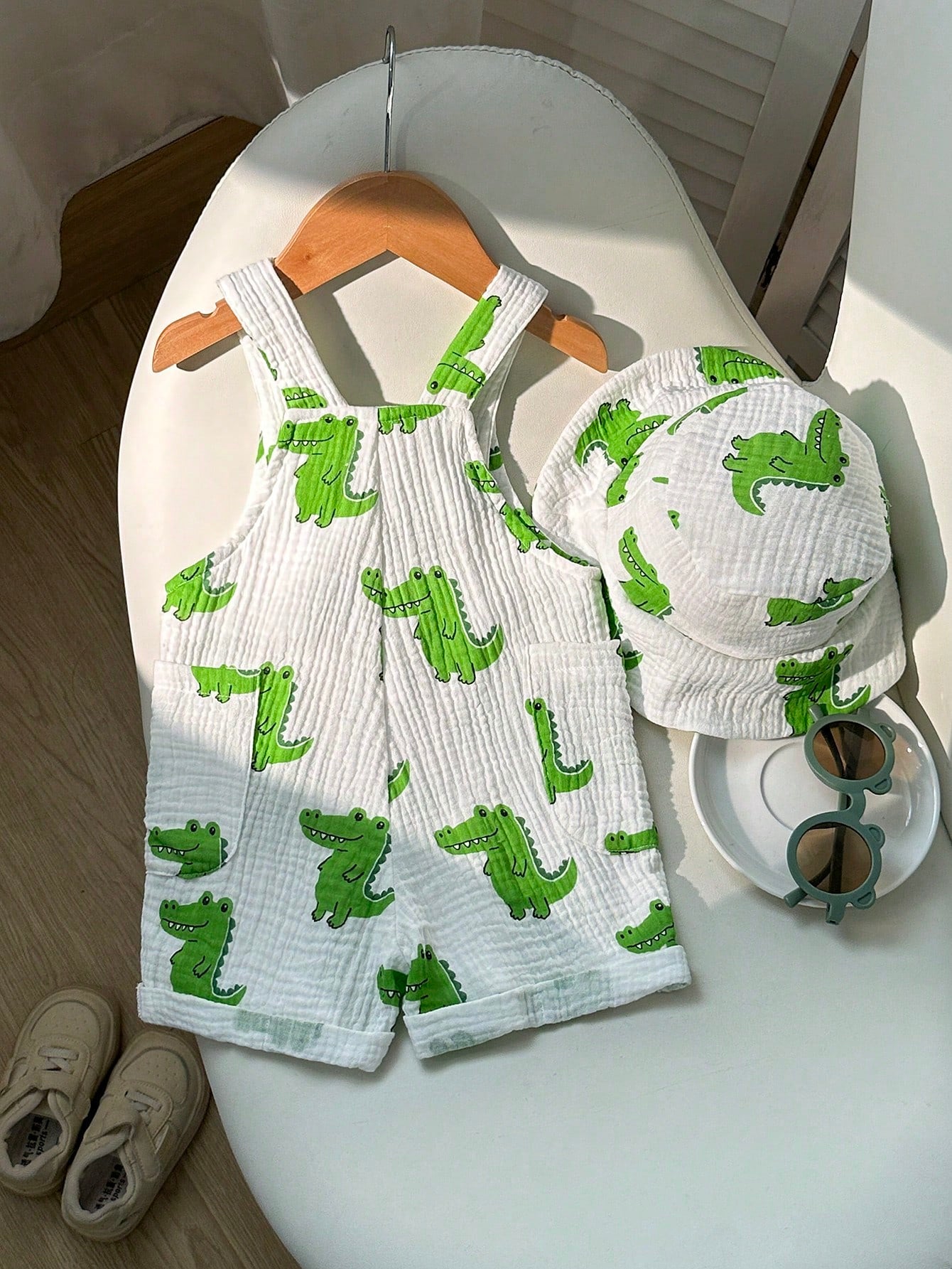 2pcs Boys Crocodile Print Muslin Dungaree & Bucket Hat Set - Ivory ...