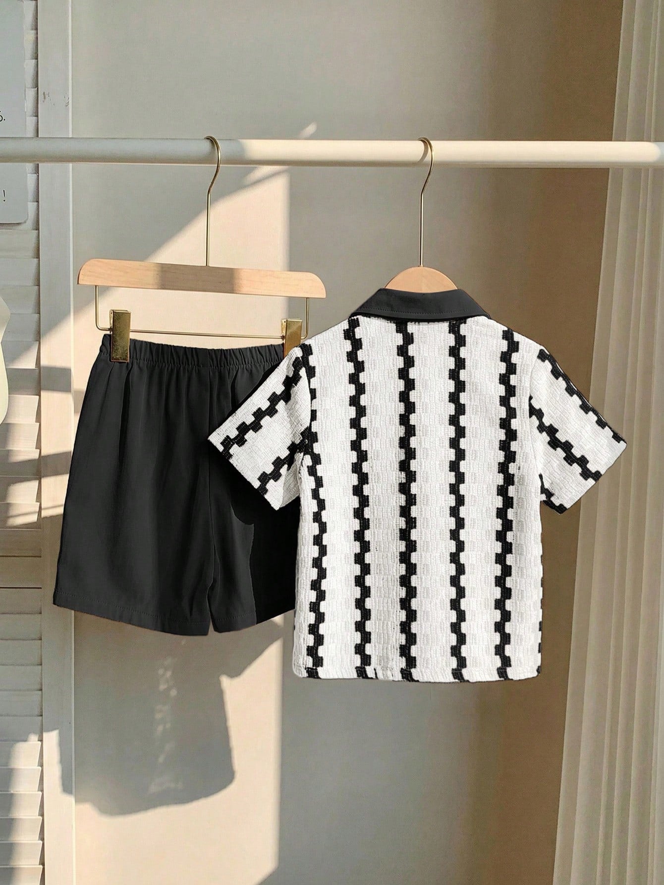 2pcs Little Boys Textured Stripe Button Shirt & Shorts Set - Ivory
